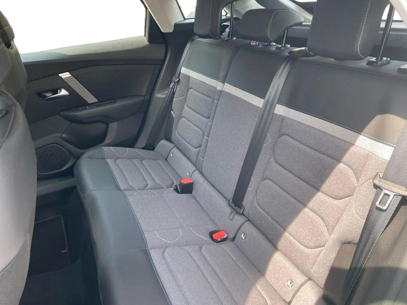 Citroen C4 Feel 1.2 12V e-THP / PureTech Metallic — photo 12
