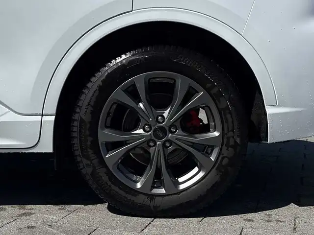Ford Kuga view 9
