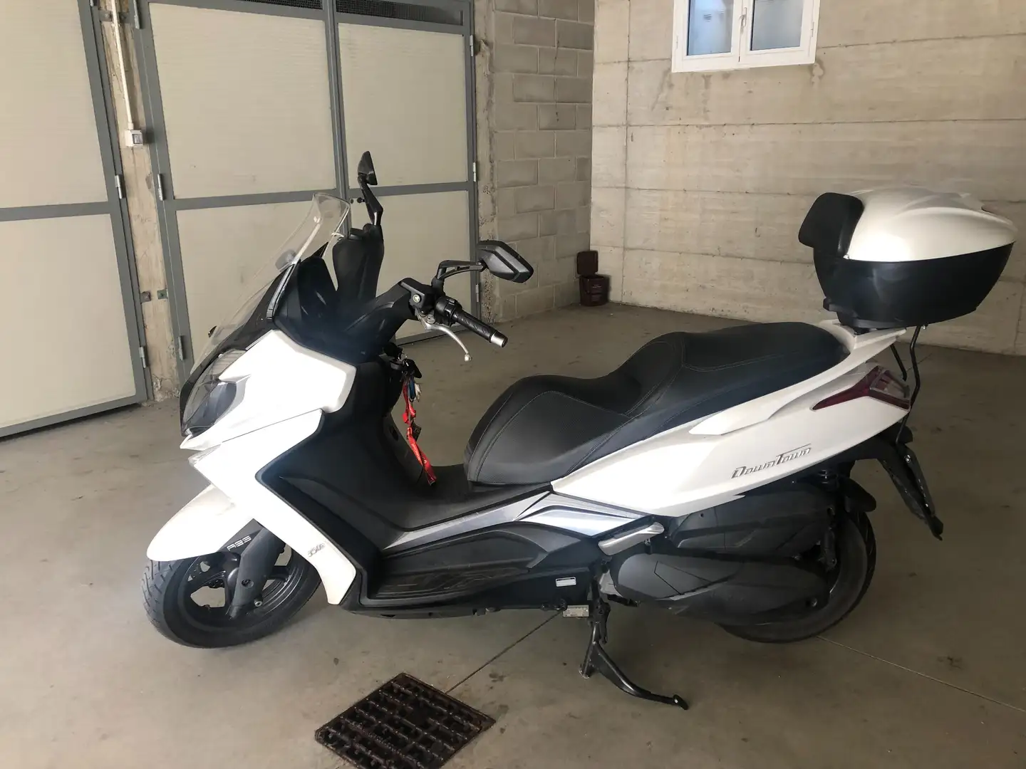 Kymco Downtown 350i Blanc - 1