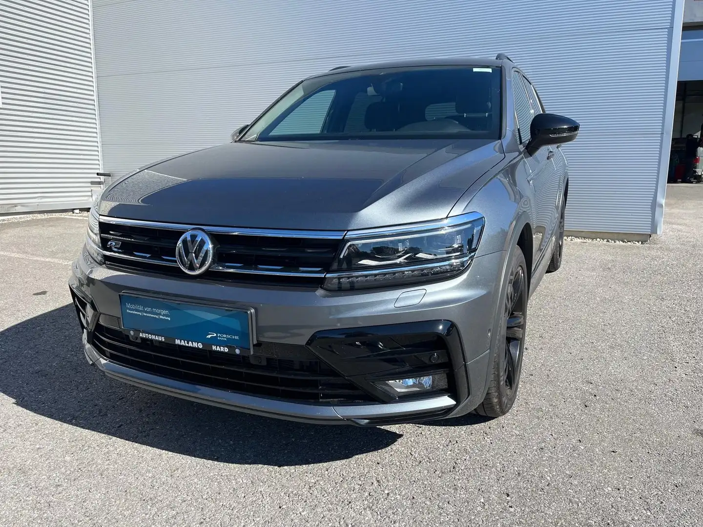 Volkswagen Tiguan VW Tiguan Alls. HL TDI 4MOTION DSG 7-Sitzer Grau - 1