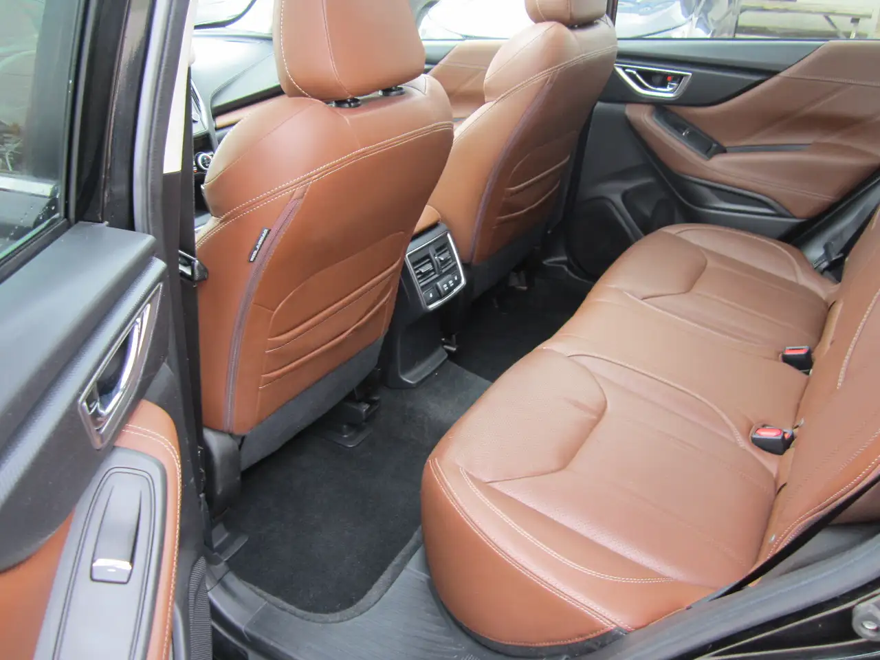Subaru Forester снимка Subaru Forester