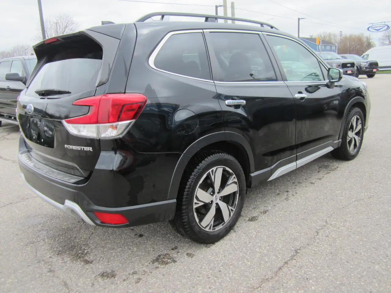 Subaru Forester снимка Subaru Forester