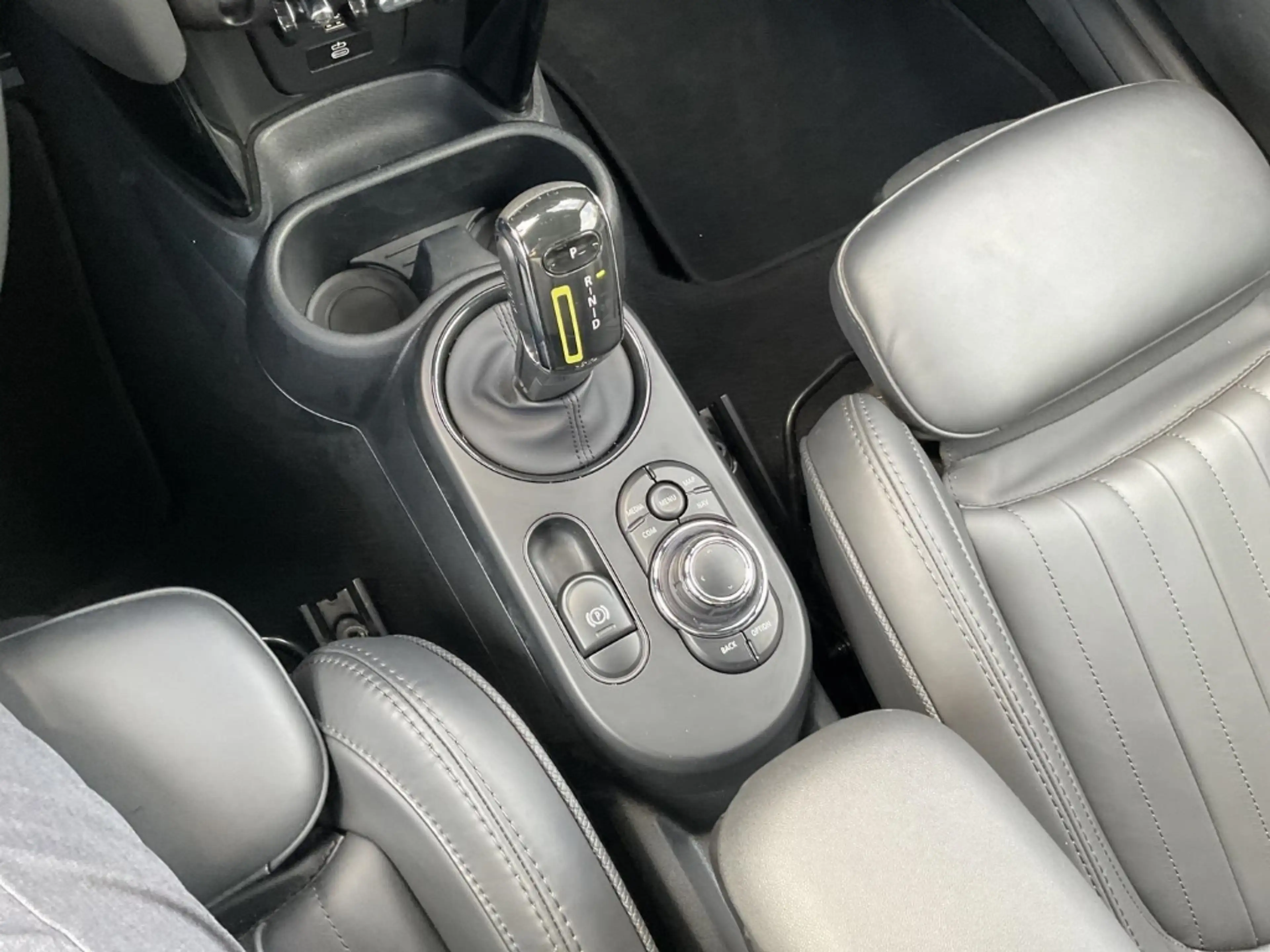 MINI Cooper SE Navi Leder Digitales Cockpit Memory Sitze LED Appl — photo 13