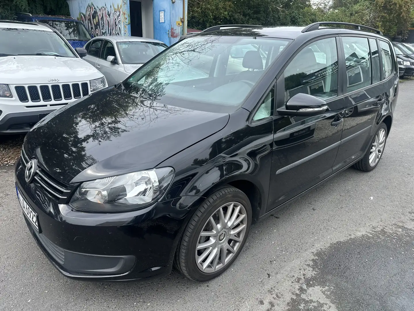 Volkswagen Touran 1,6 TDI NEU :TÜV und ZAHNREMEN ,7 PLÄTZE EURO 5 Schwarz - 1