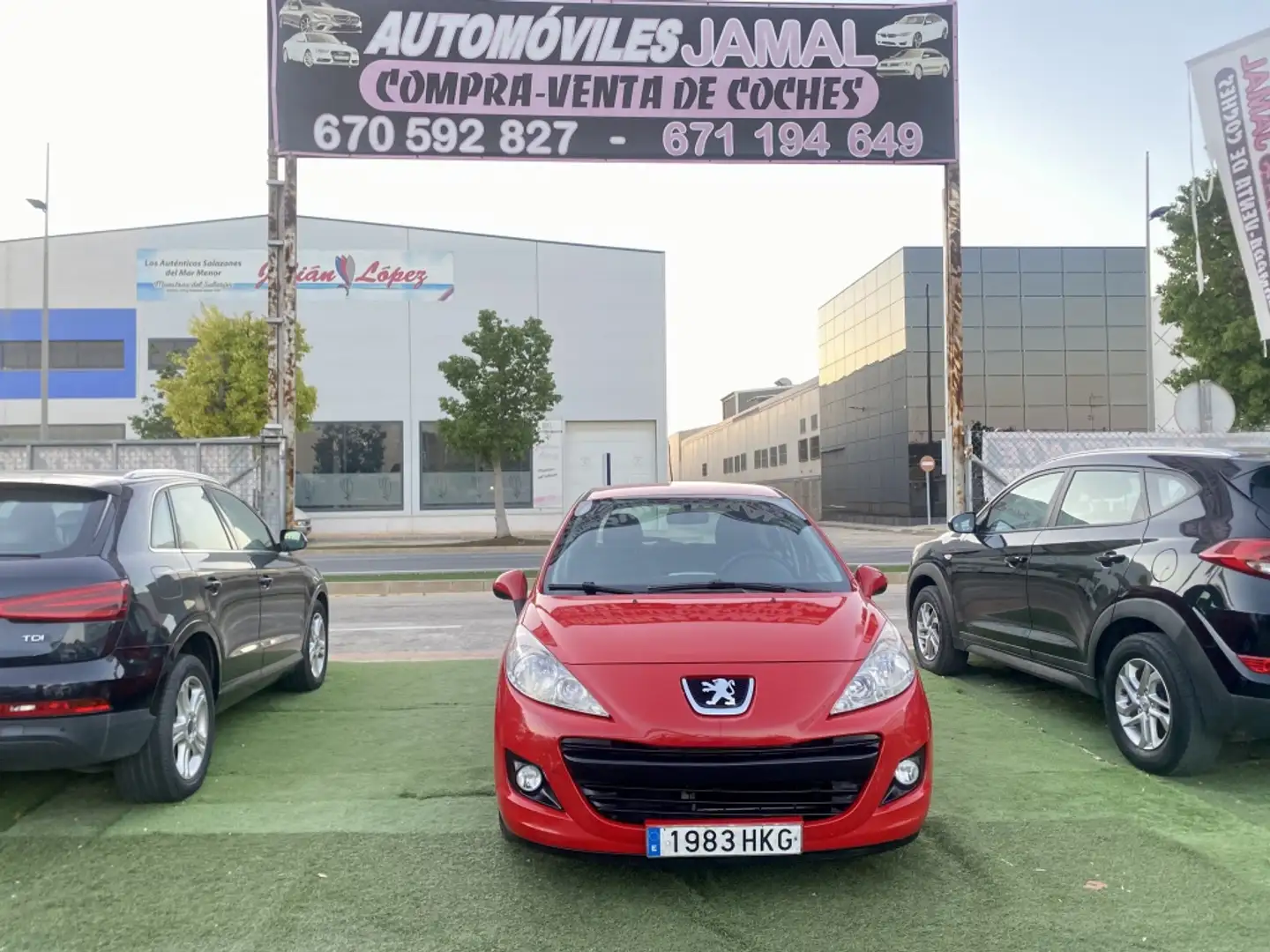 Peugeot 207 1.4HDI FAP Business Line Rojo - 2