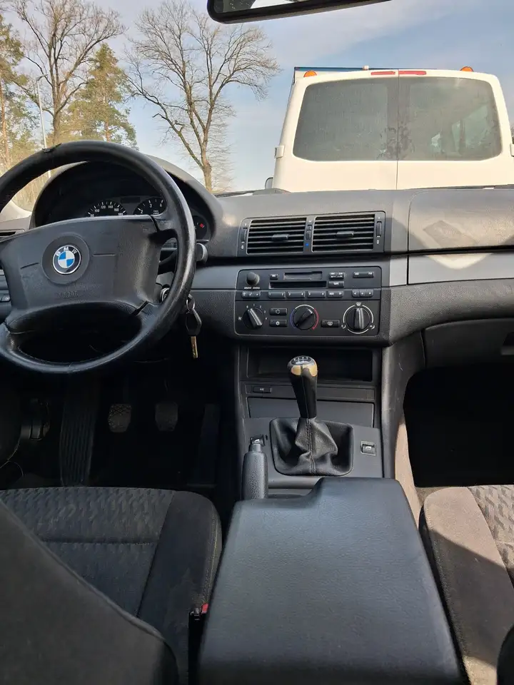 BMW 318 facelift, foto 4