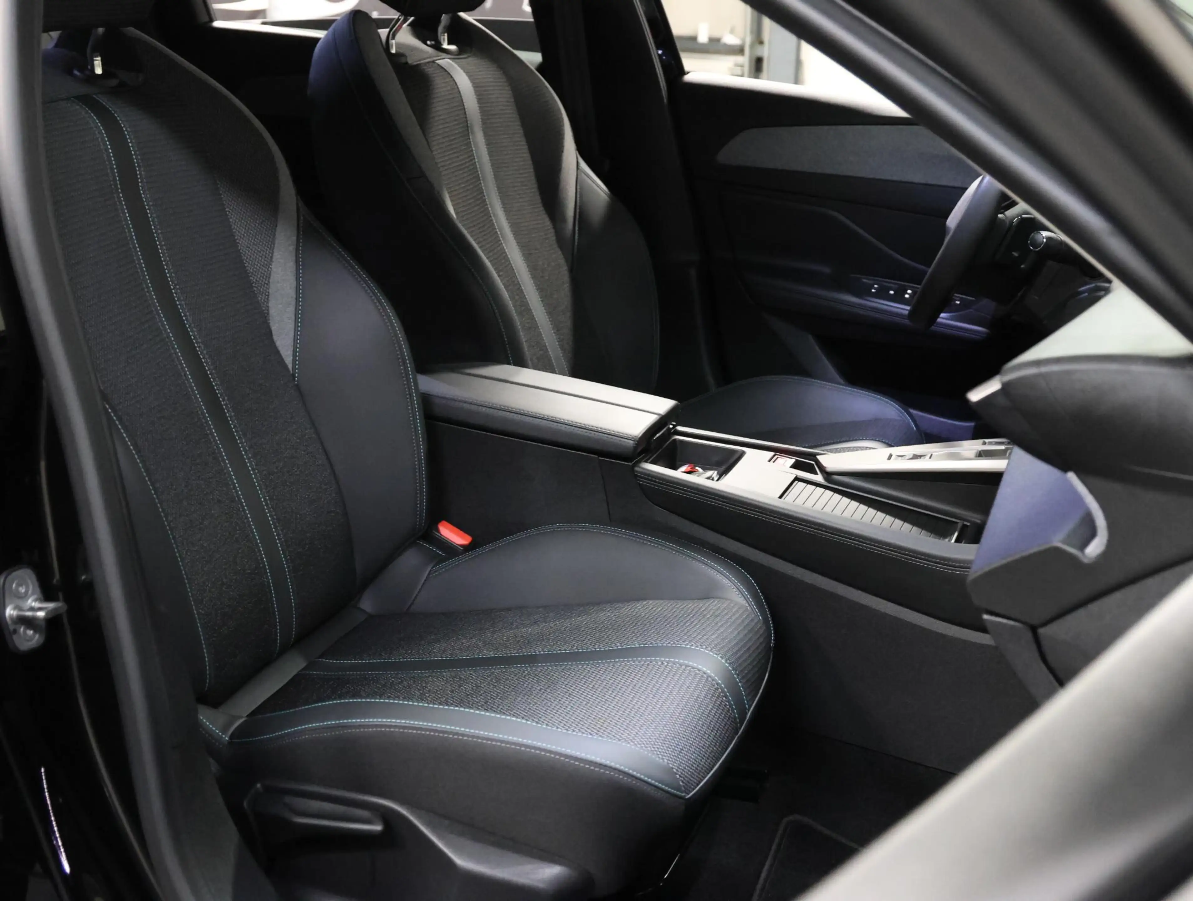 Peugeot 308 SW 1.2 130PK Allure Pack Business | 1ste eigenaar — photo 10