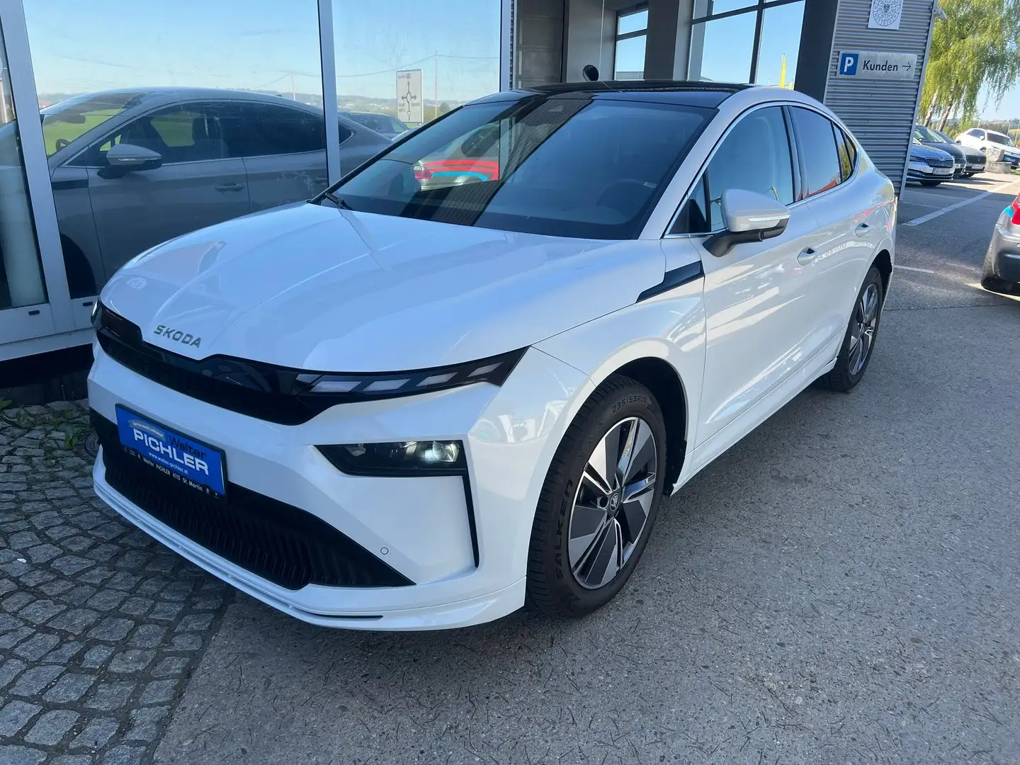 Skoda Enyaq Coupé 85x Weiß - 1