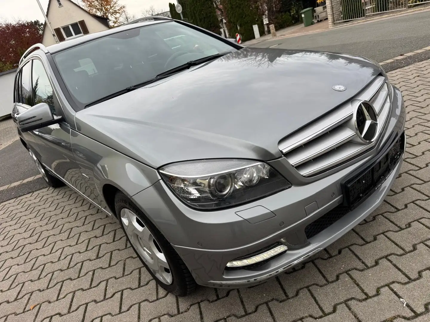 Mercedes-Benz C 180 C 180 T CGI BlueEfficiency (204.249) Silber - 1