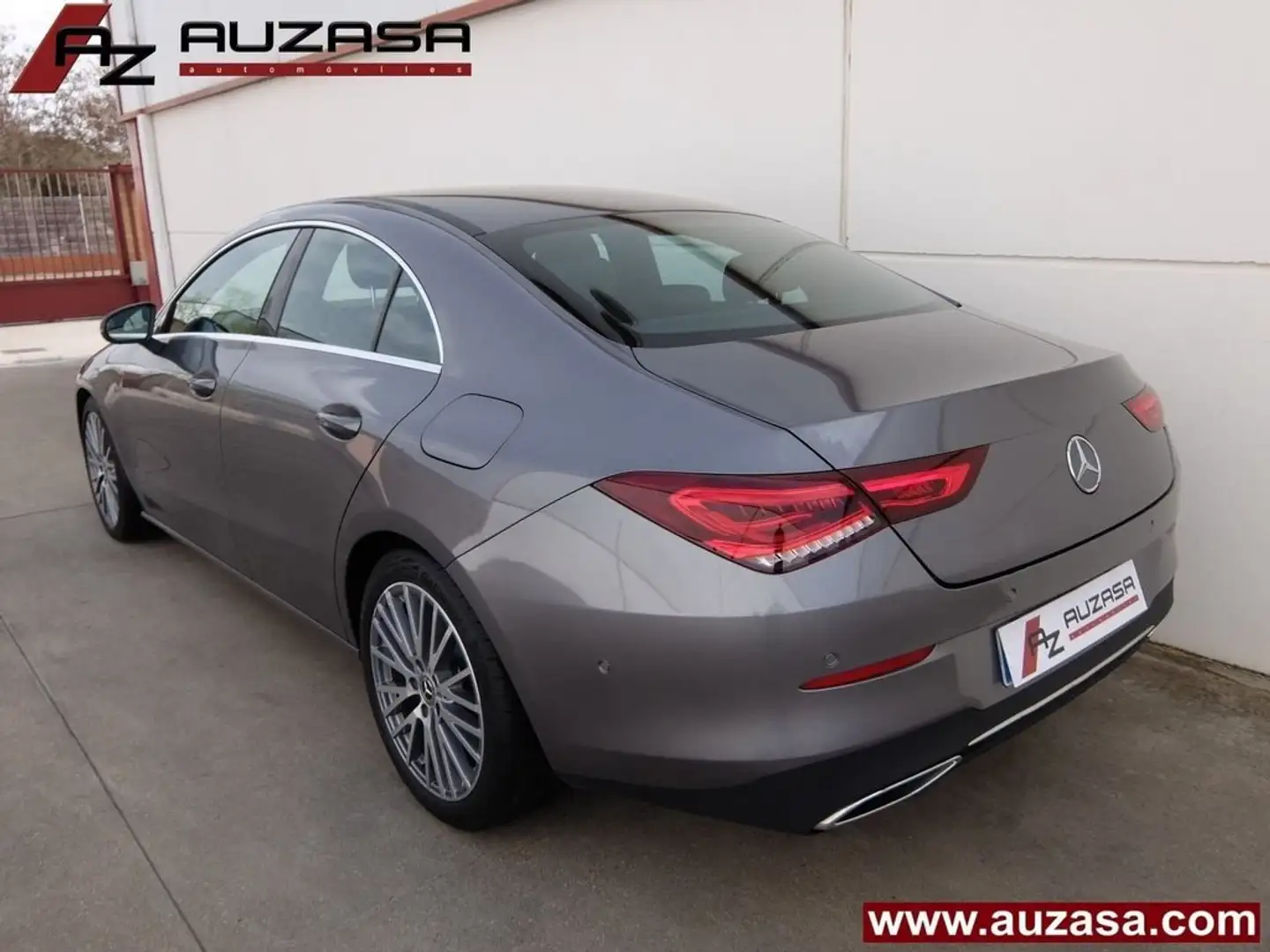Mercedes-Benz CLA 200 d DCT Gris - 2