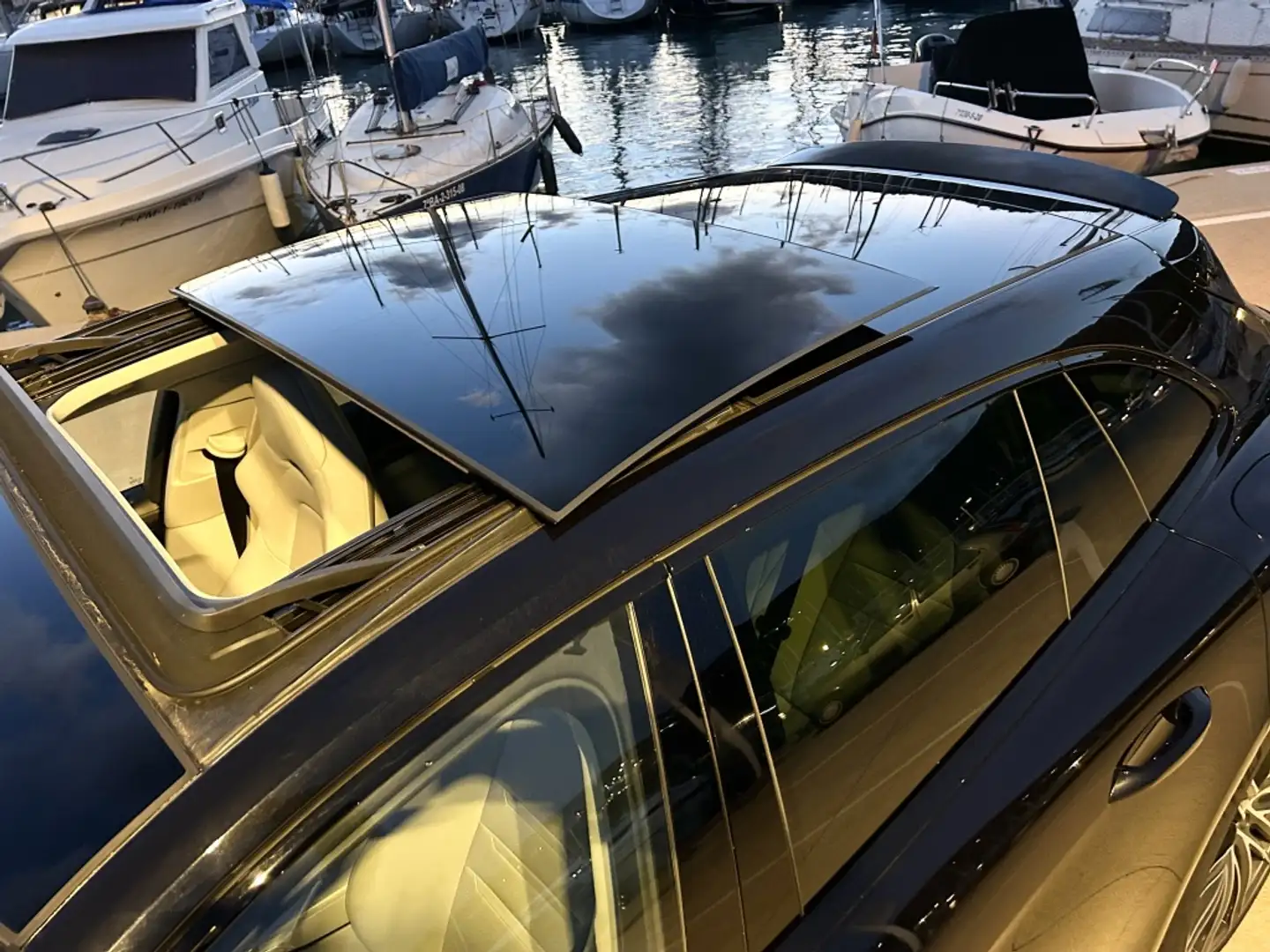 Porsche Panamera 4 e-Hybrid Sport Turismo Negro - 2