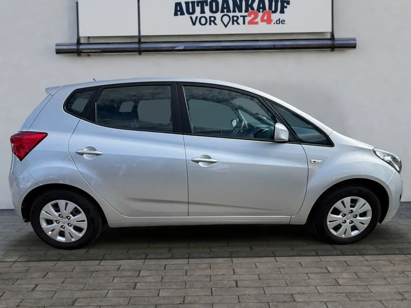 Hyundai iX20 FIFA world Cup Edition*Klima* Klima Fenster el. Srebrny - 2
