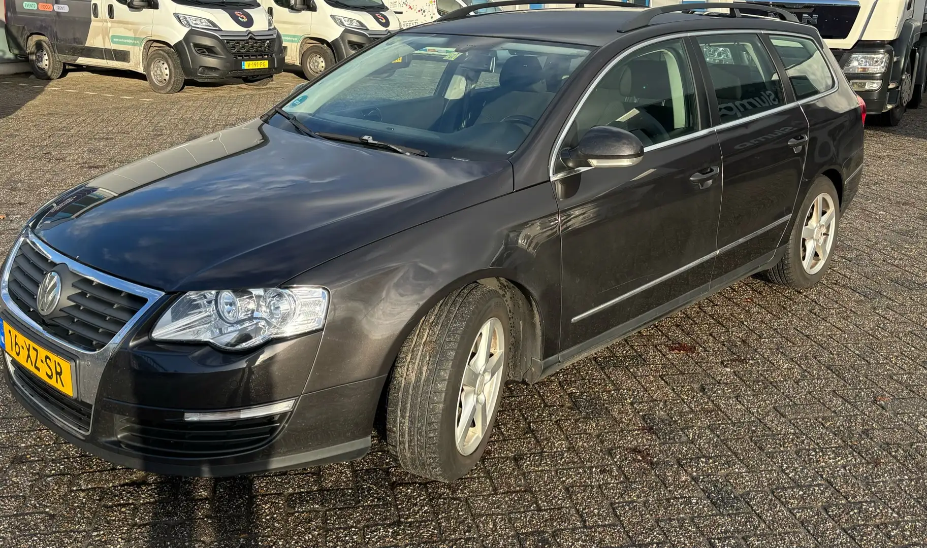 Volkswagen Passat 2.0 FSI Comfortline Bruin - 1