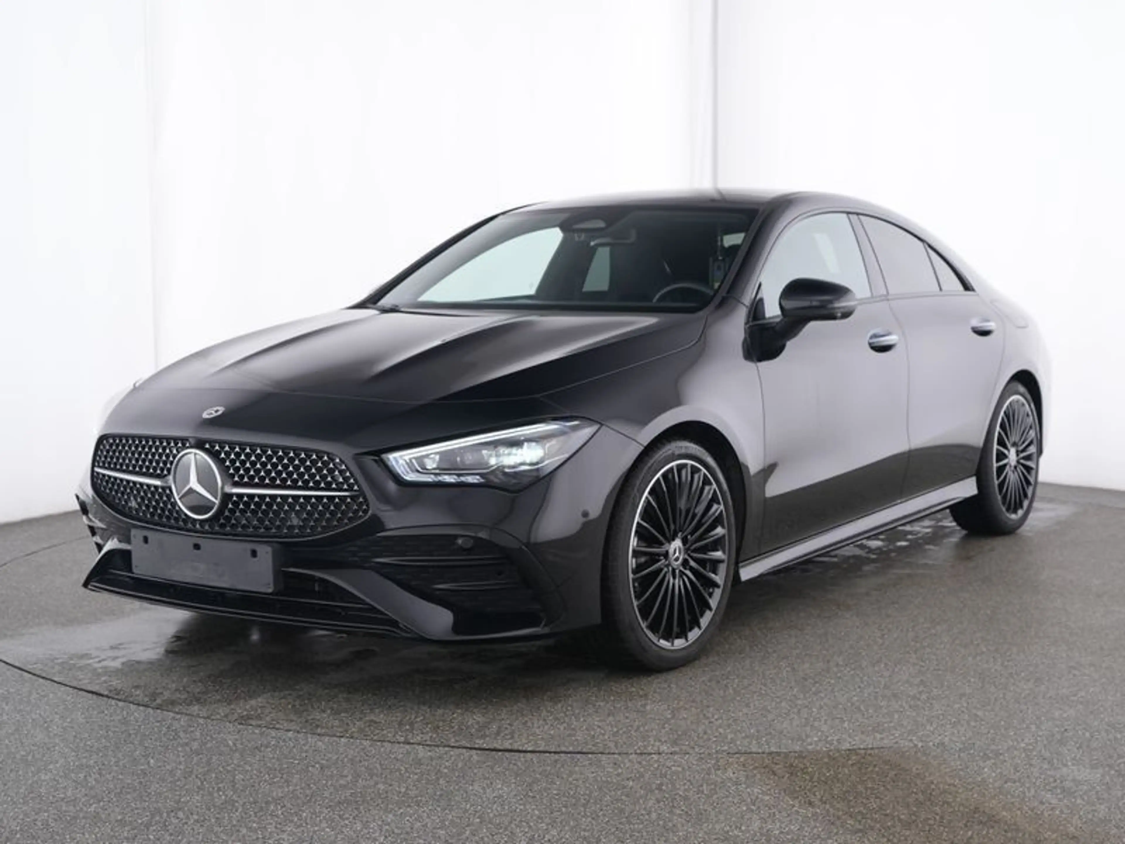 Mercedes-Benz CLA 200 AMG Premium Night Pano Burm Leder Multib