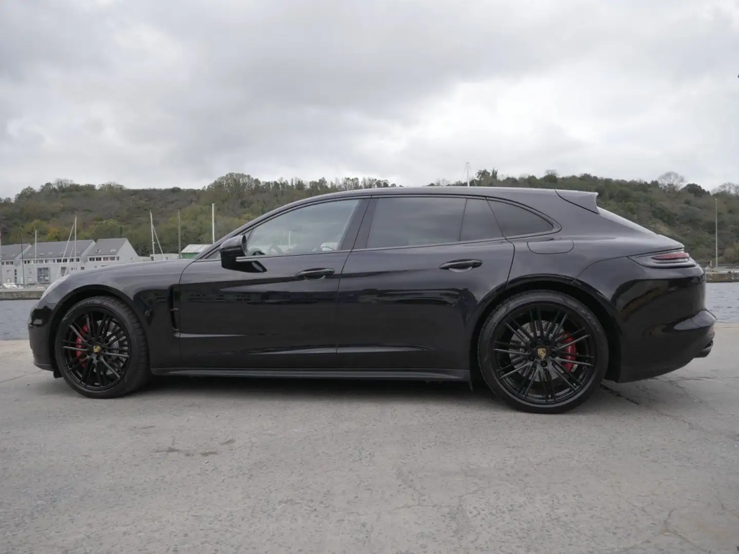 Porsche Panamera E-HYBRID II SPORT TURISMO Negro - 2