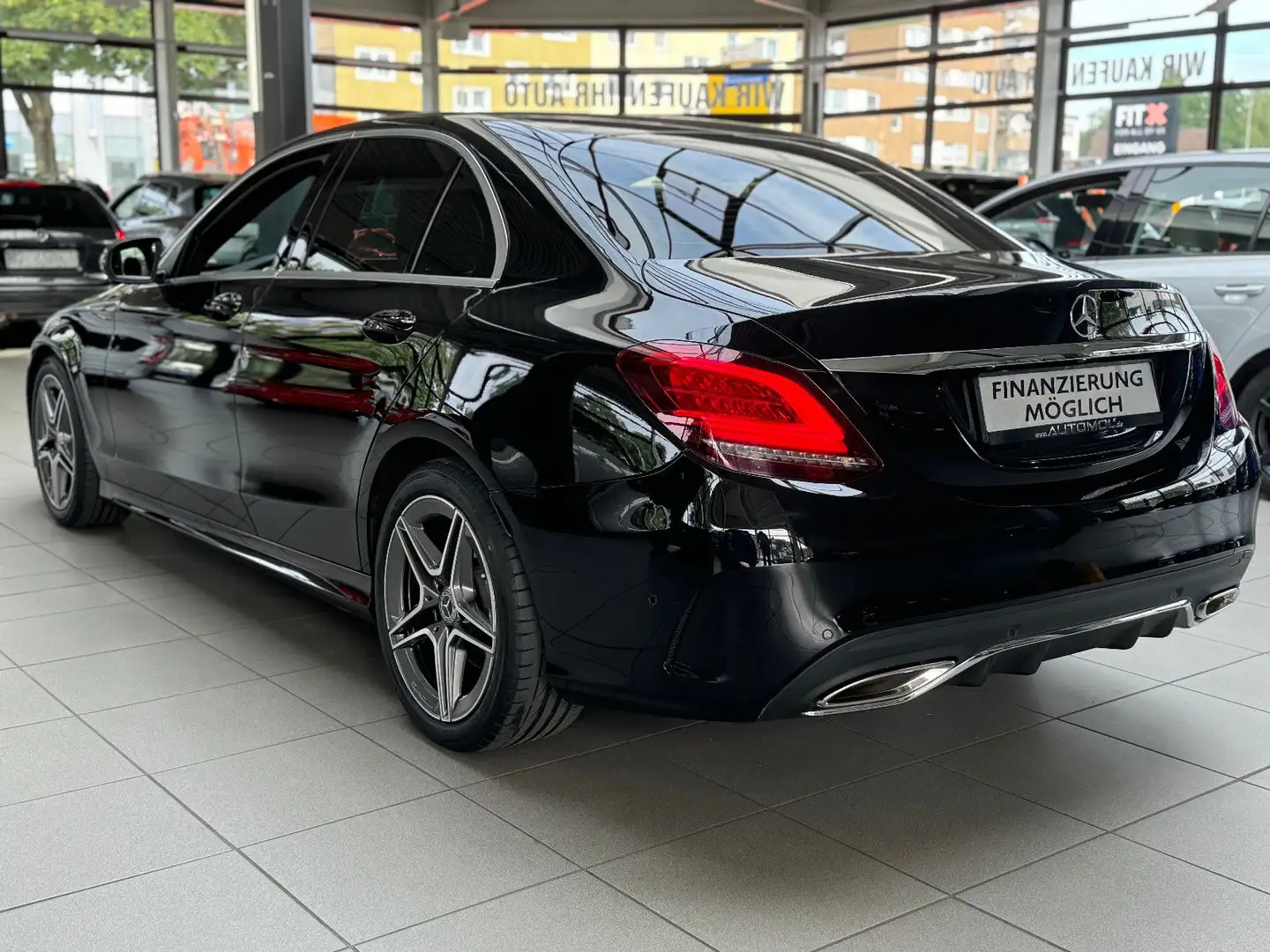 Mercedes-Benz C 200 AMG Line*Automatik*Multibeam LED*Navi* Zwart - 2