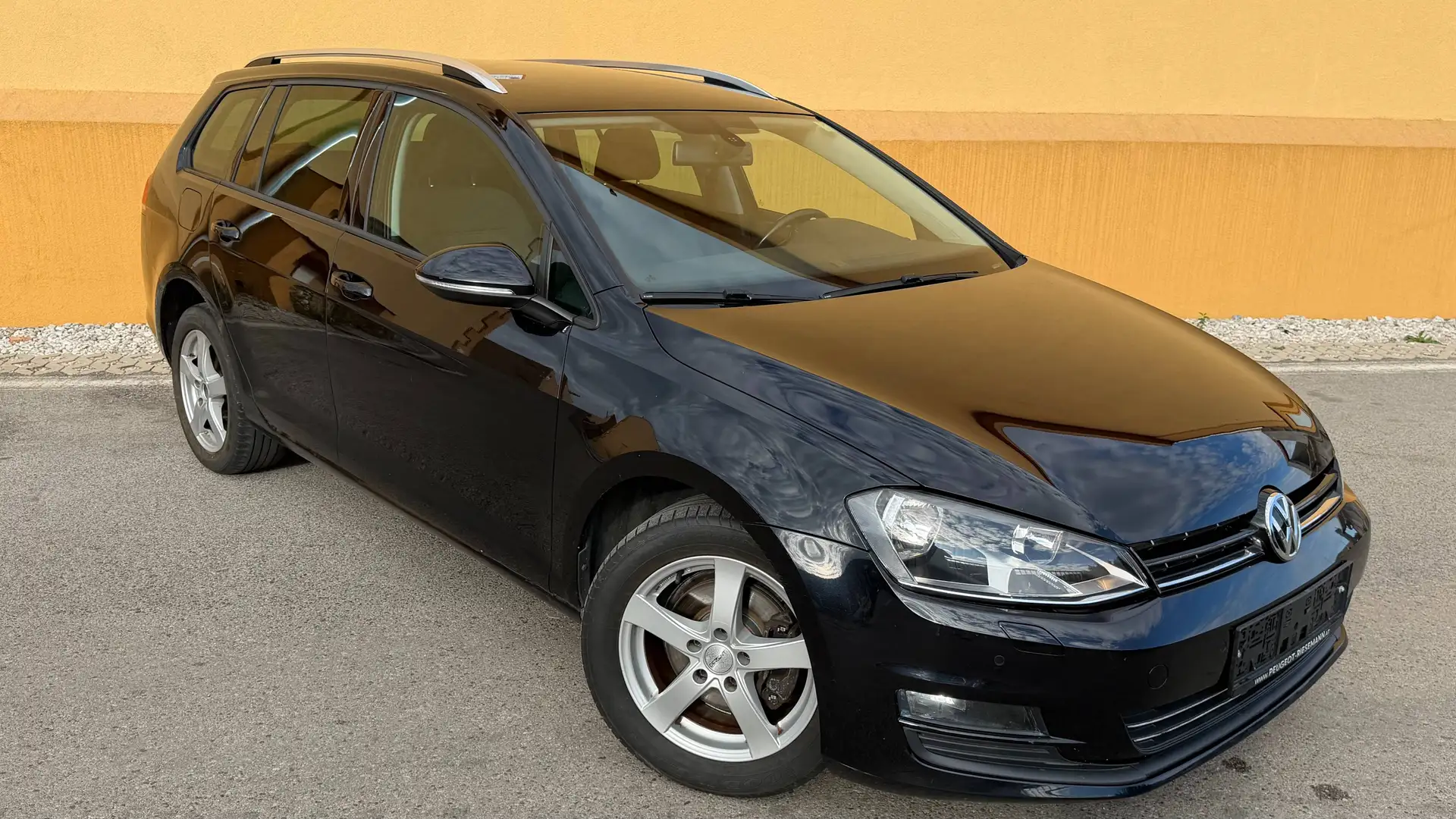 Volkswagen Golf Variant Comfortline 4Motion BMT Schwarz - 1