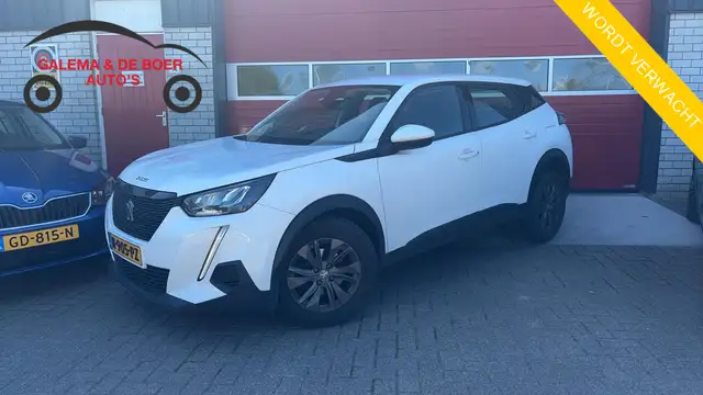 Peugeot 2008 1.2 PureTech Active Pack FULL LED / CARPLAY / NAVI