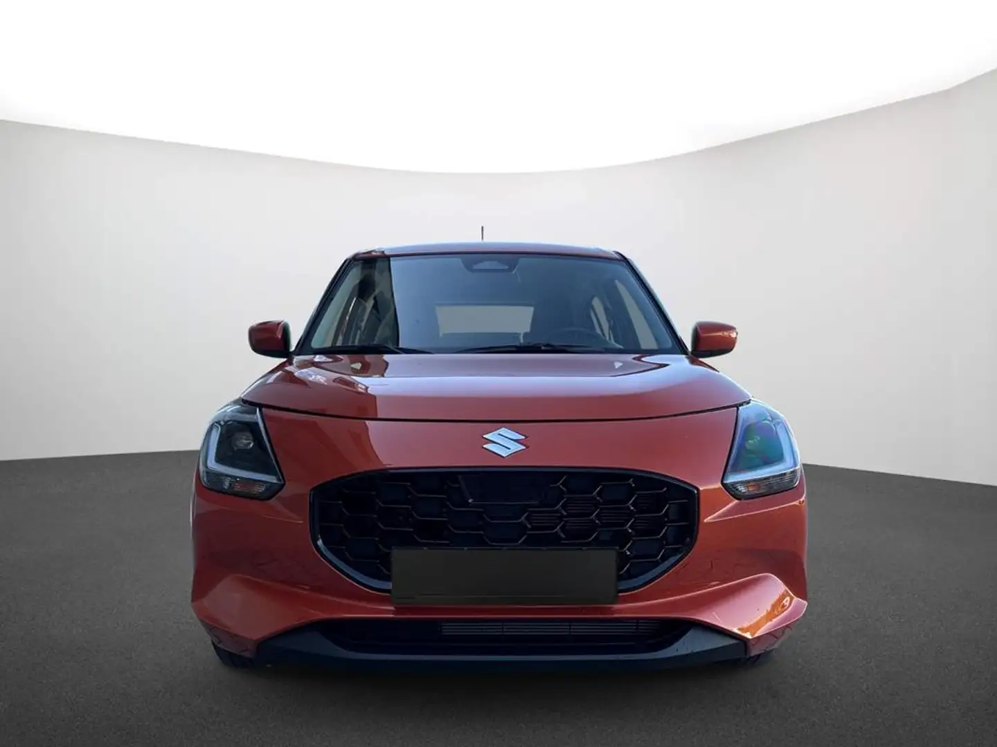 Suzuki Swift CLUB HYBRID - 2