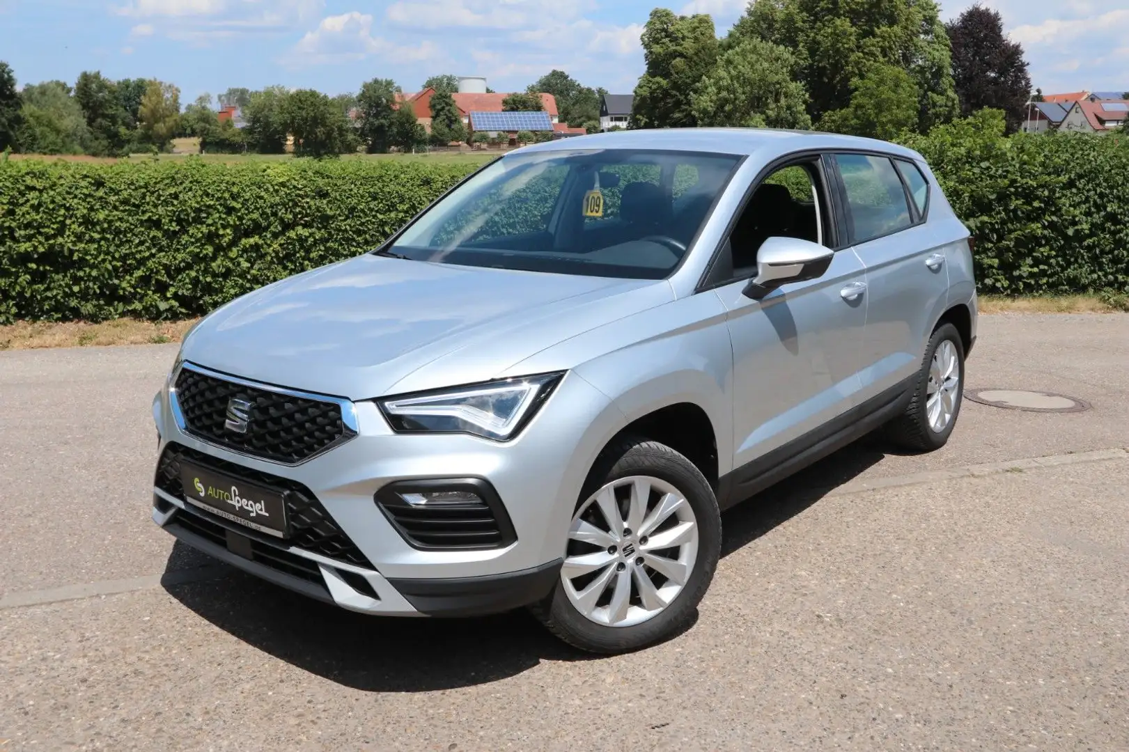 SEAT Ateca Style Navi AHK LED DAB Carplay SHZ MFL PDC Silber - 1