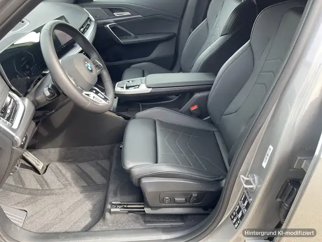 BMW X1 view 11