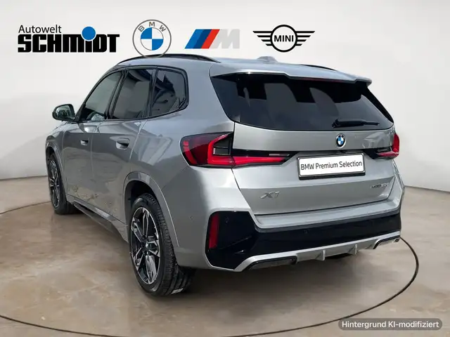 BMW X1 view 4