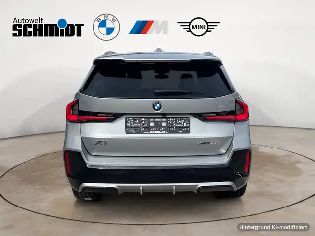 BMW X1 view 5