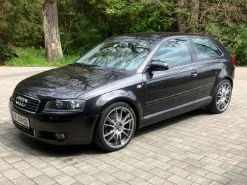 A3 3,2 V6 quattro Ambition DSG Ambition