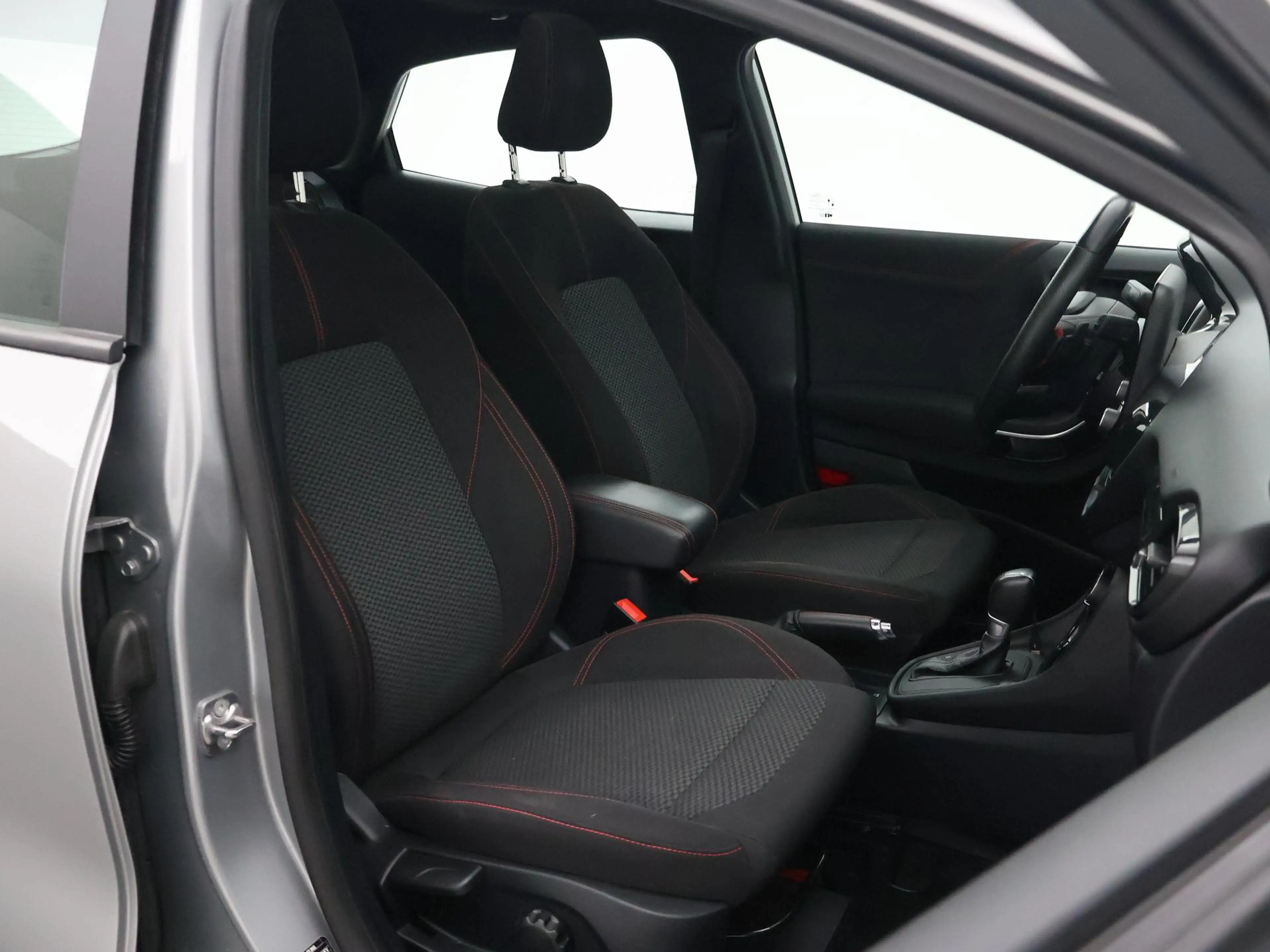 Ford Puma 1.0 EB HYBRID ST-LINE AUT. + PANORAMA | 17 INCH | — photo 11