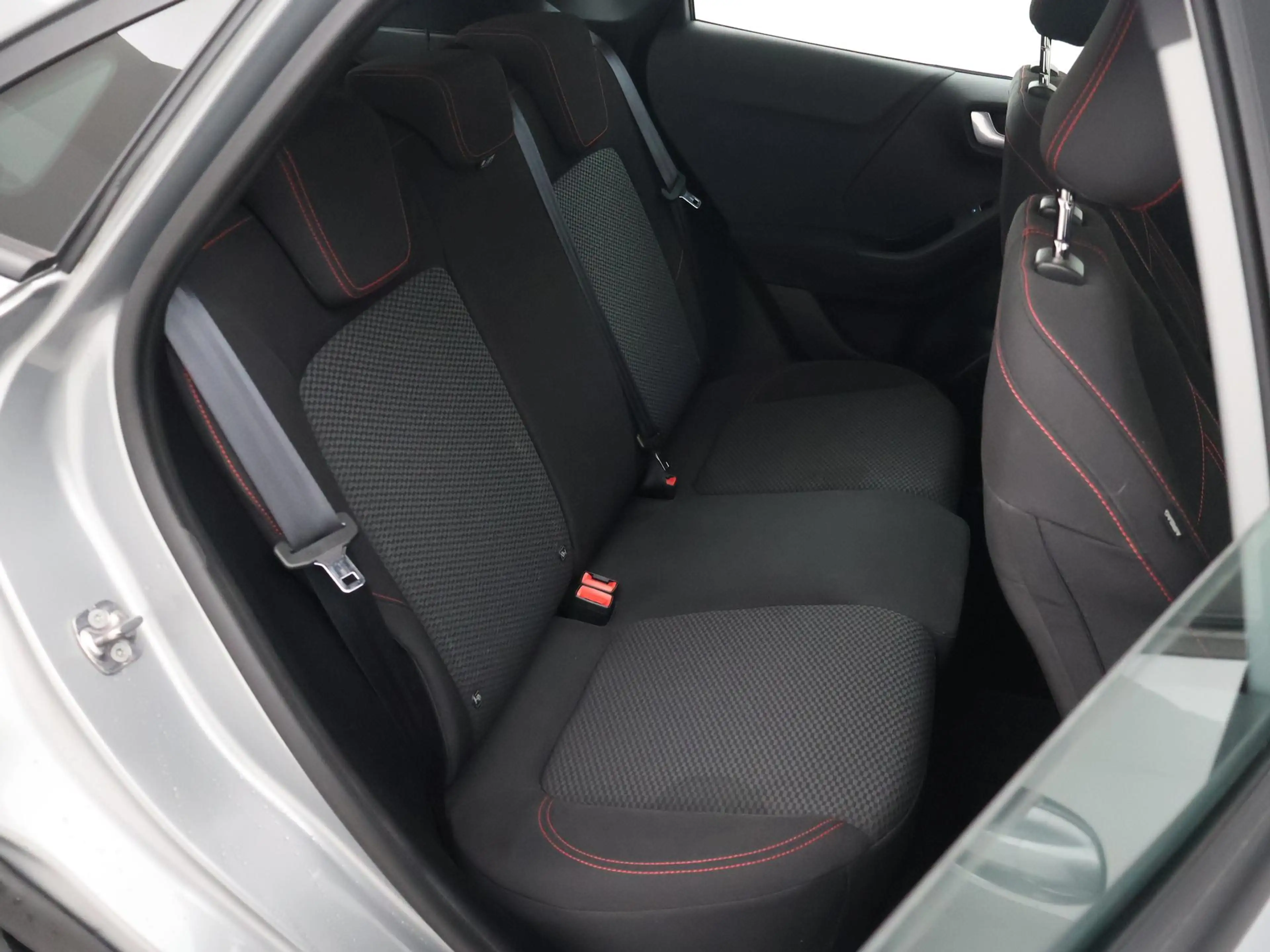 Ford Puma 1.0 EB HYBRID ST-LINE AUT. + PANORAMA | 17 INCH | — photo 12