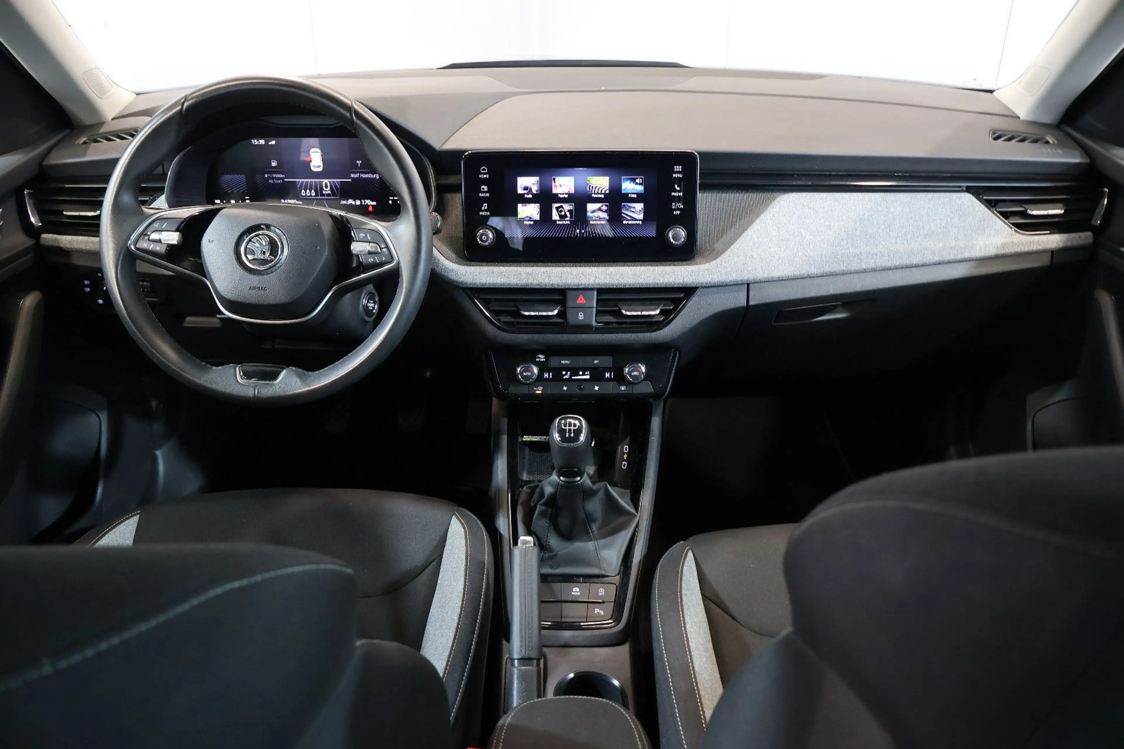 Skoda Kamiq 1.0 TSI Selection AID+CARPLAY+LED+KAM+17" — photo 7
