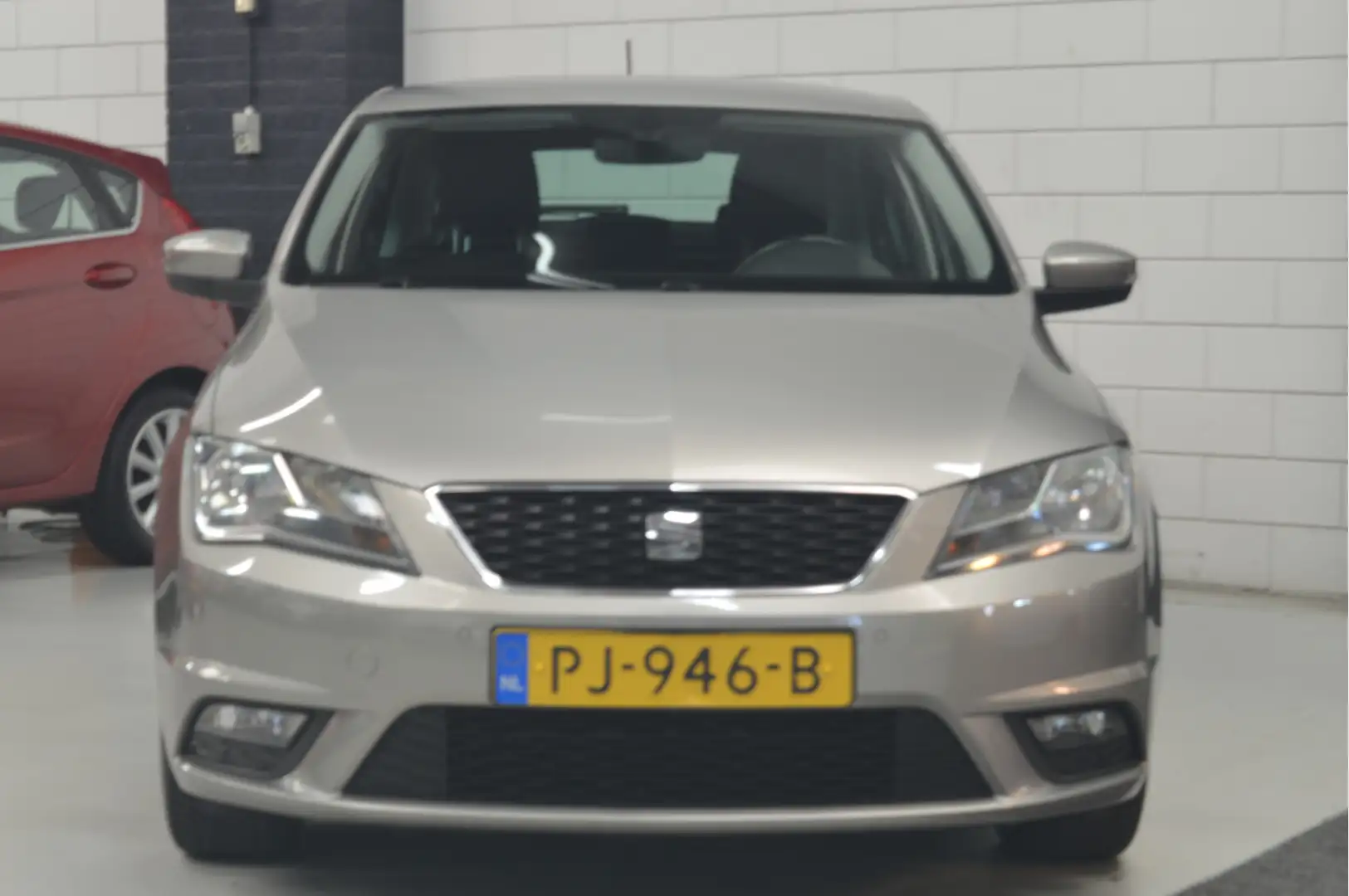 SEAT Toledo 1.2 TSI Style Connect // 110.000 km // CLIMA // CR Brun - 2