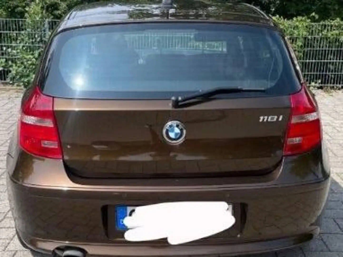 BMW 118 118i Edition Lifestyle Braun - 2