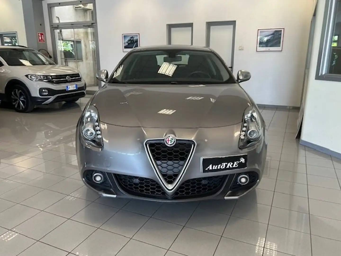 Alfa Romeo Giulietta Distinctive 1.4 t. 120cv Gris - 2