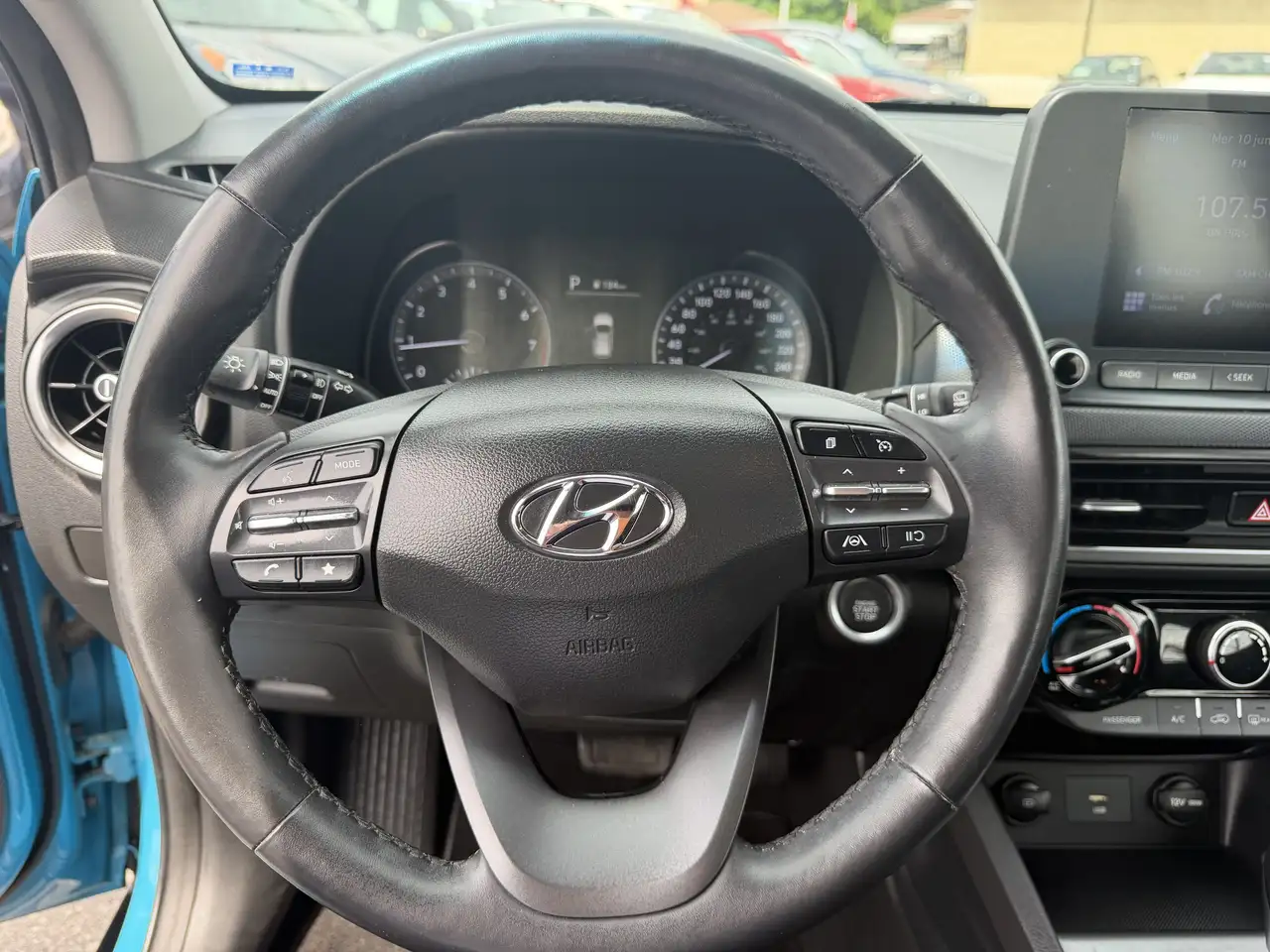 Hyundai KONA снимка Hyundai KONA