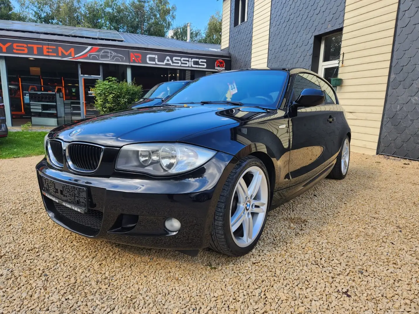 BMW 116 Pack M Int- Ext, * Bien équipée ! Noir - 1