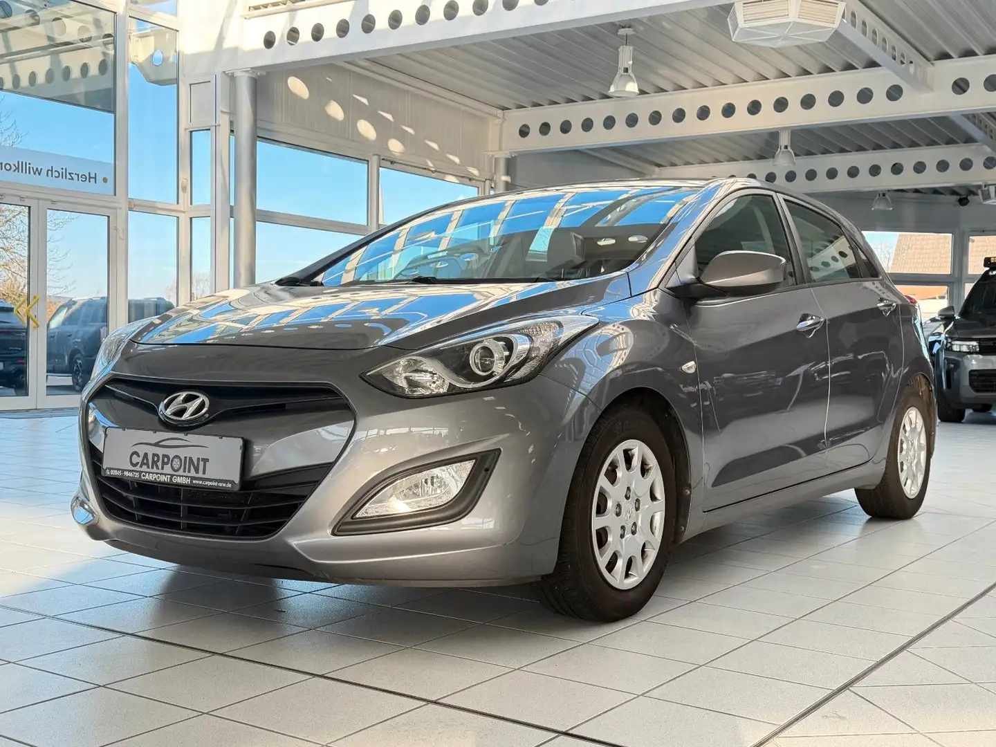 Hyundai i30 Classic 1.4 Klima Winter Paket PDC Tempomat Gris - 1