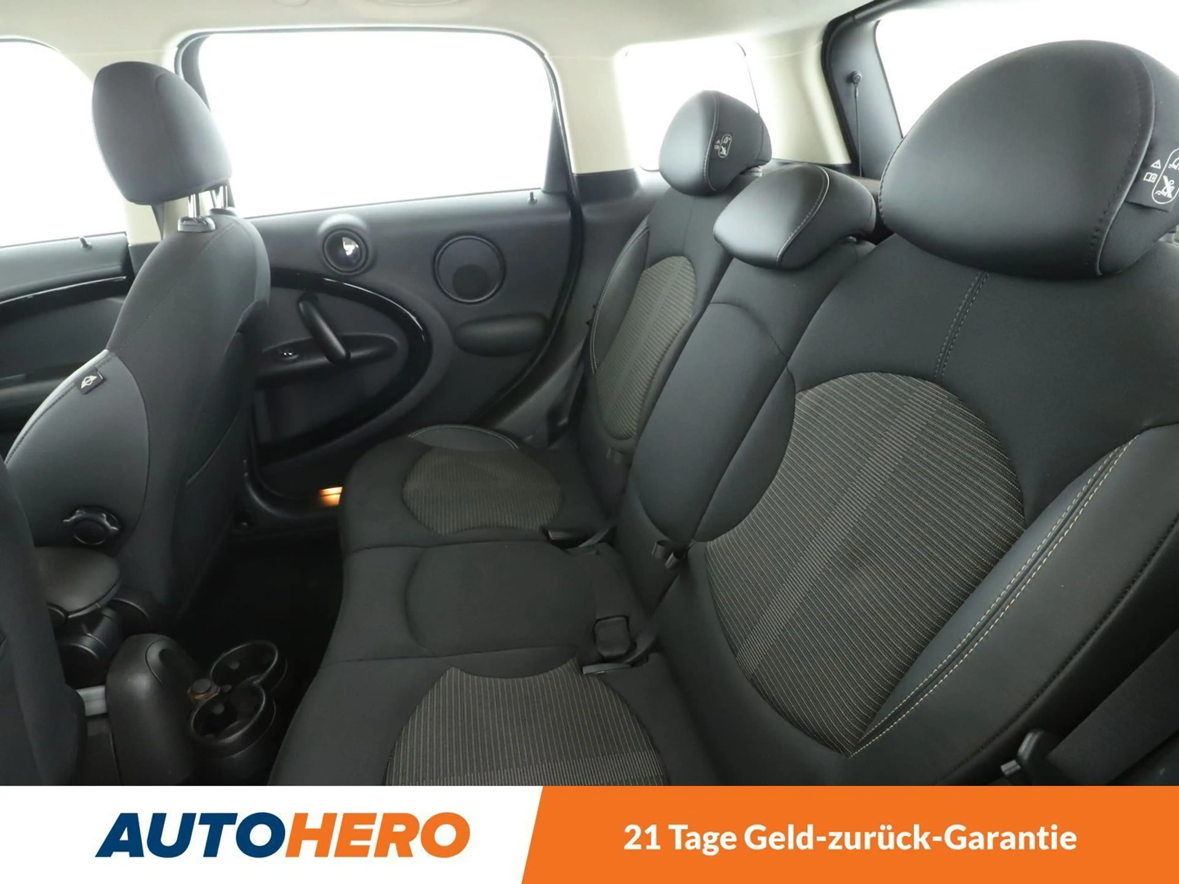MINI Cooper D Countryman Cooper D ALL4 *NAVI*TEMPO*PDC*PANO*SHZ* — photo 14