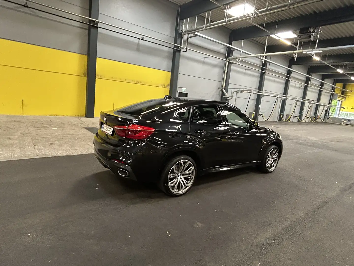 BMW X6 xDrive30d M-Sport Activity Coupé Aut. Schwarz - 1