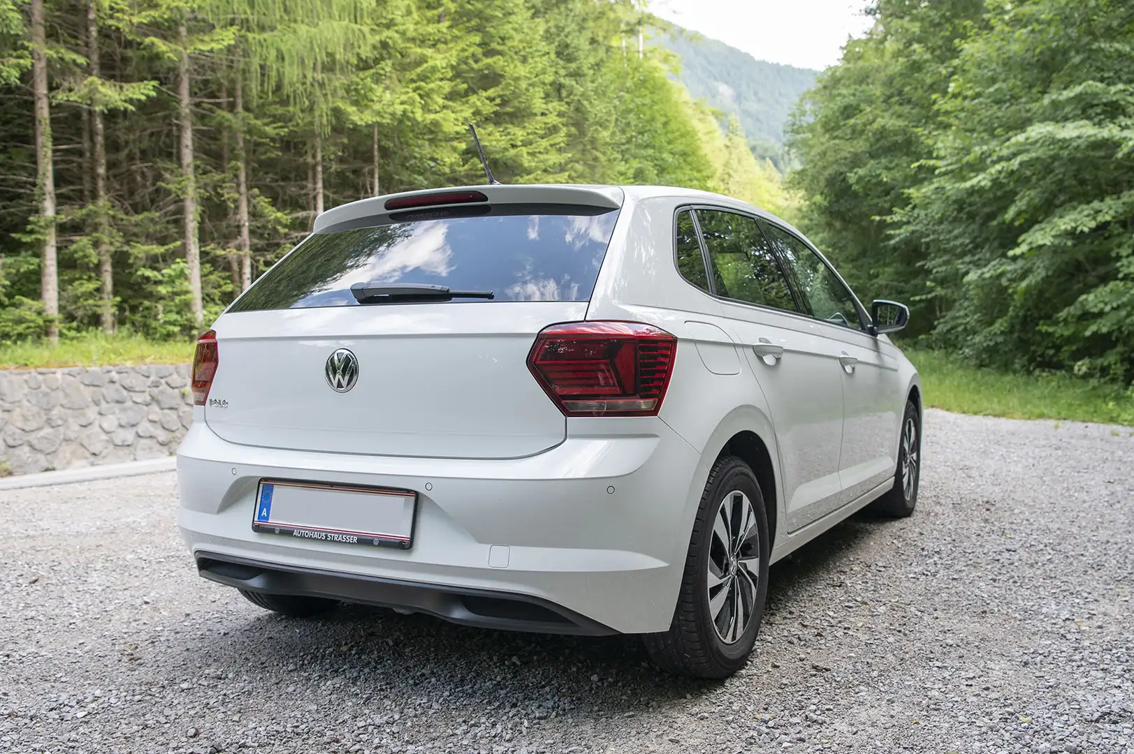 Volkswagen Polo 1,0 Comfortline - 2