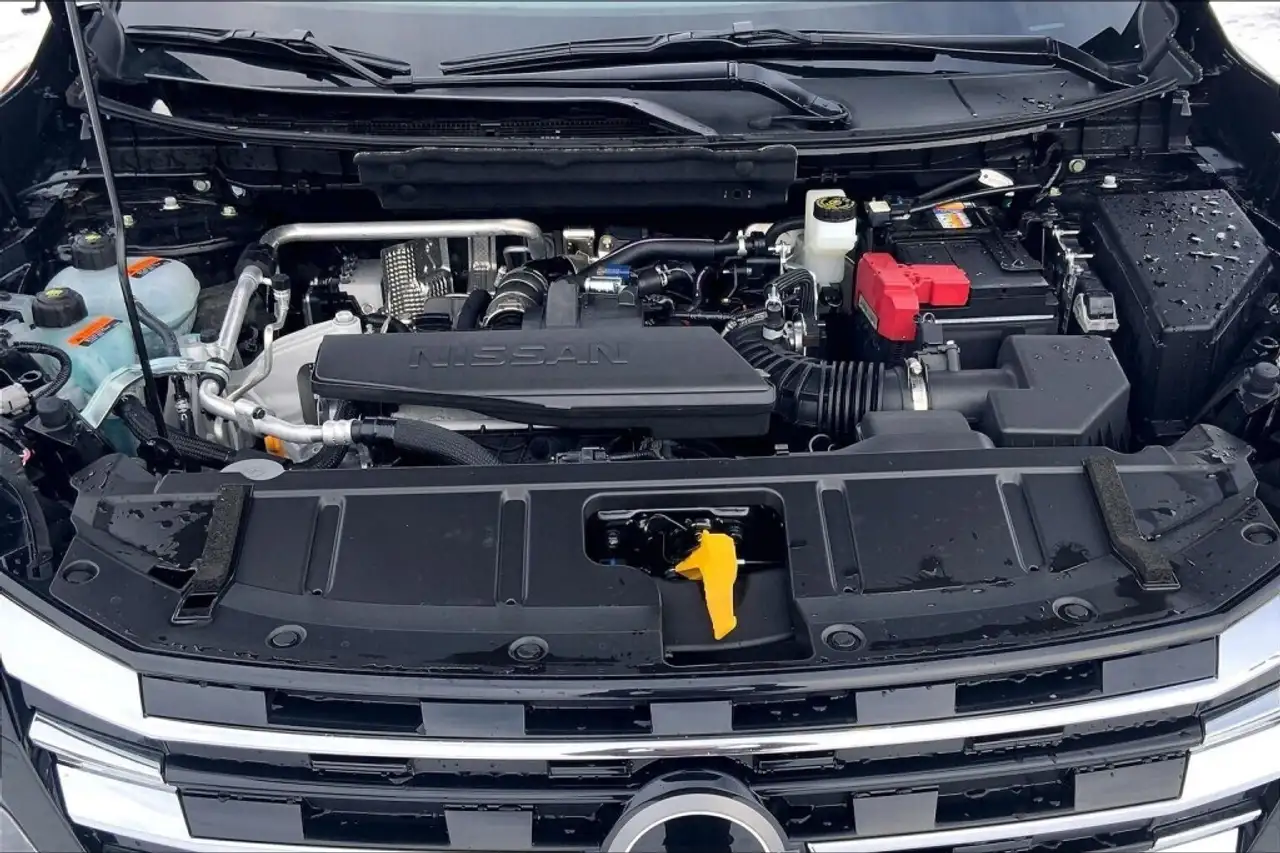 Nissan Rogue снимка Nissan Rogue
