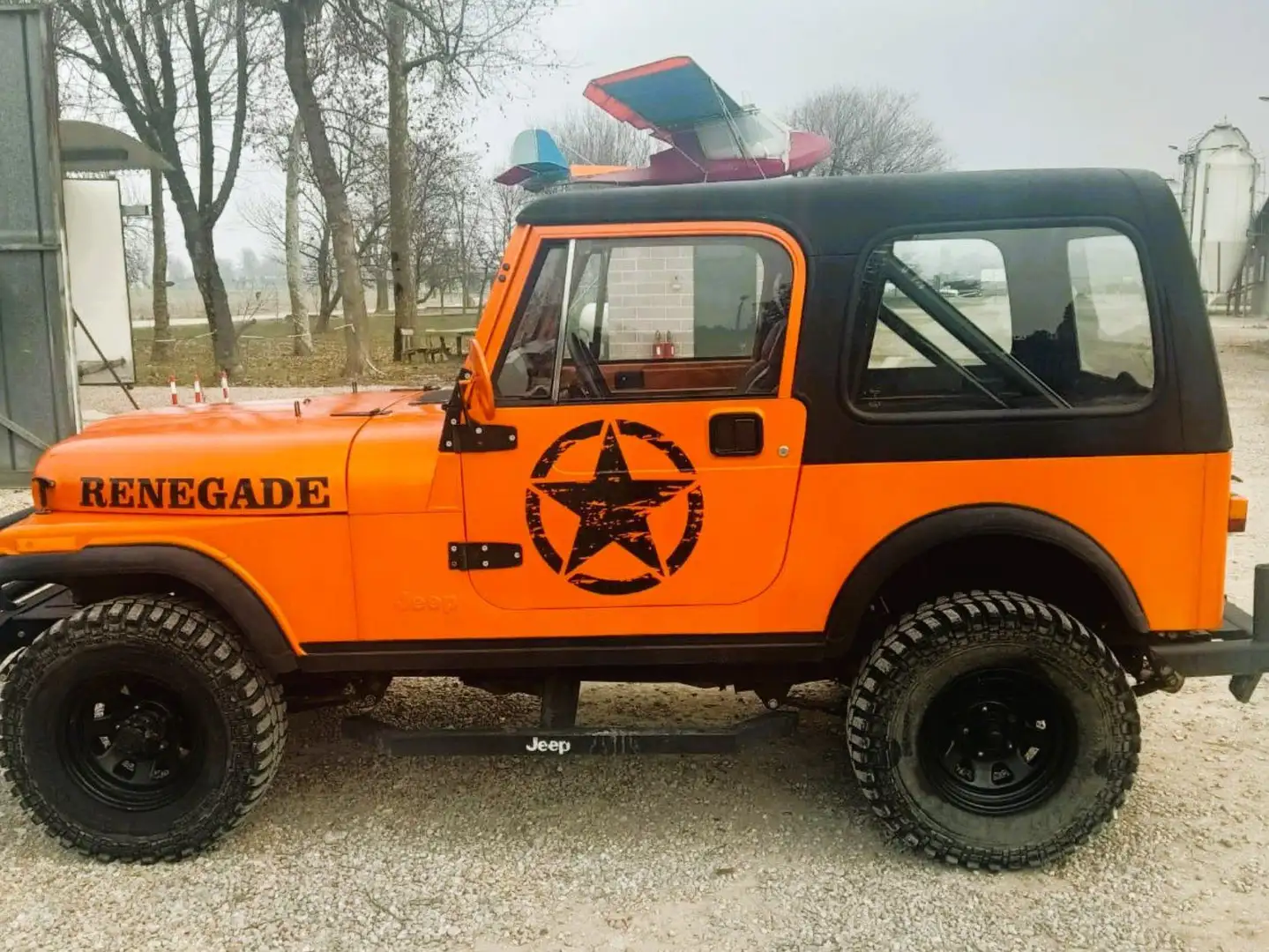 Jeep CJ-7 completamente riffata Pomarańczowy - 1