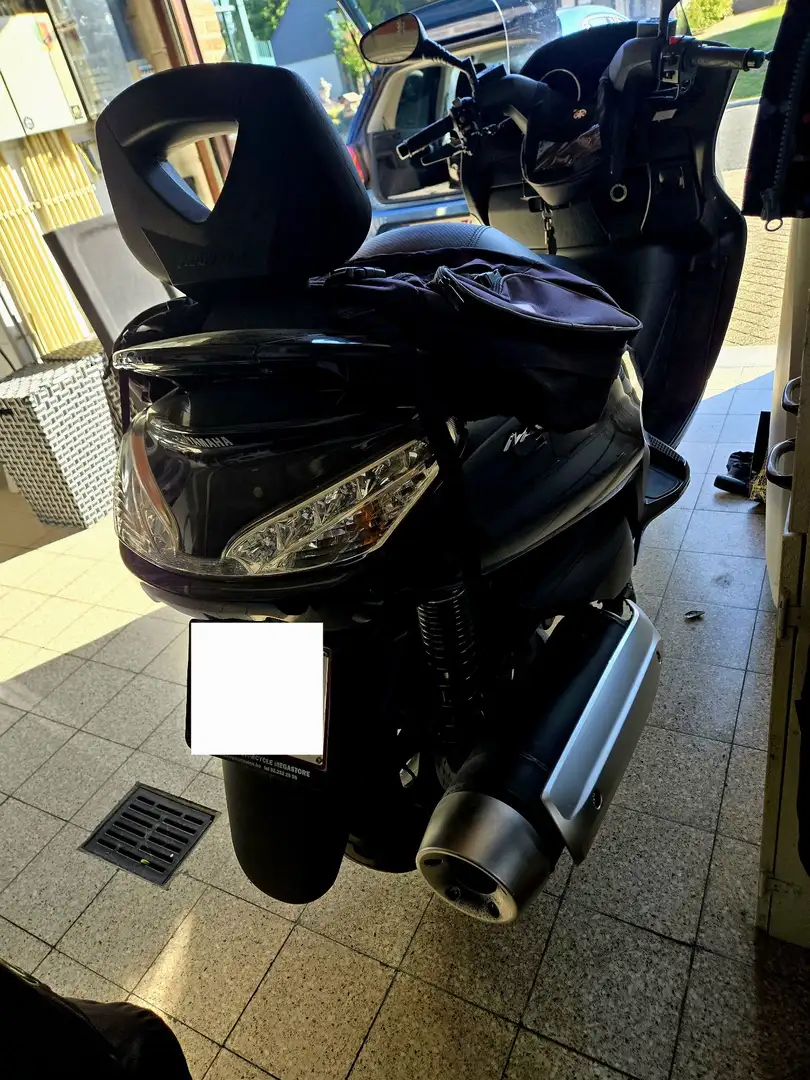 Yamaha Majesty 400 ABS Zwart - 2