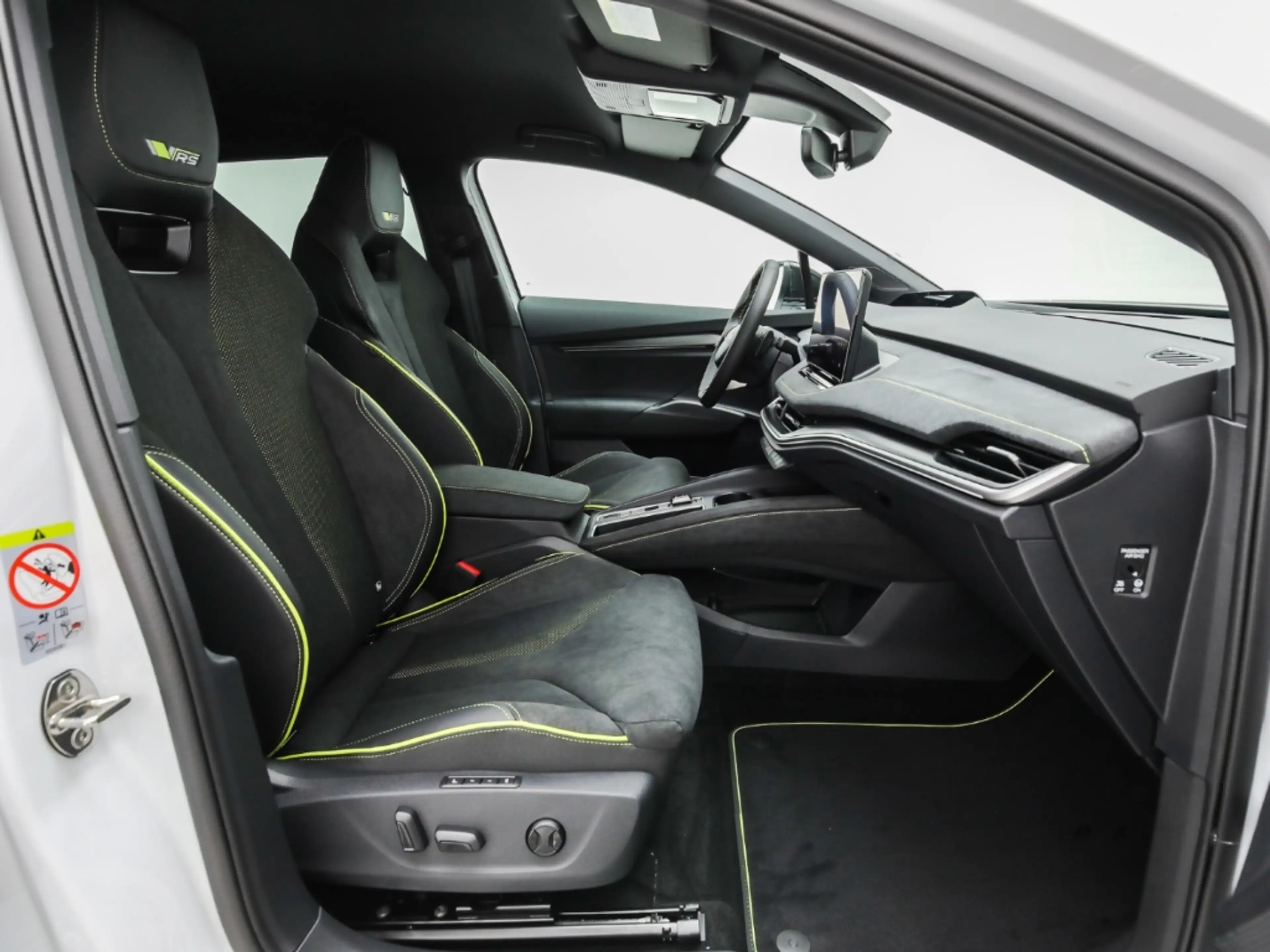 Skoda Elroq RS Lounge AHK Navi Kamera Wärmepumpe Maxx — photo 11