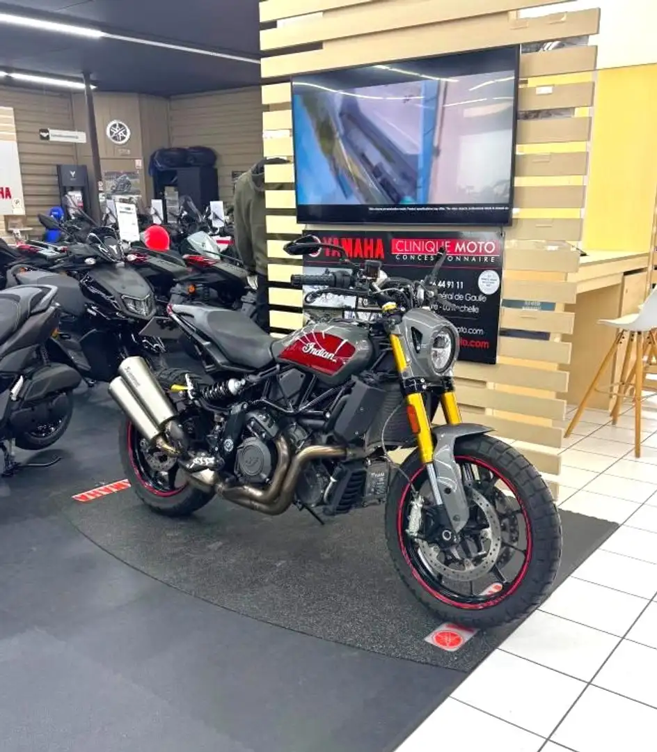 Indian FTR 1200 Gris - 1