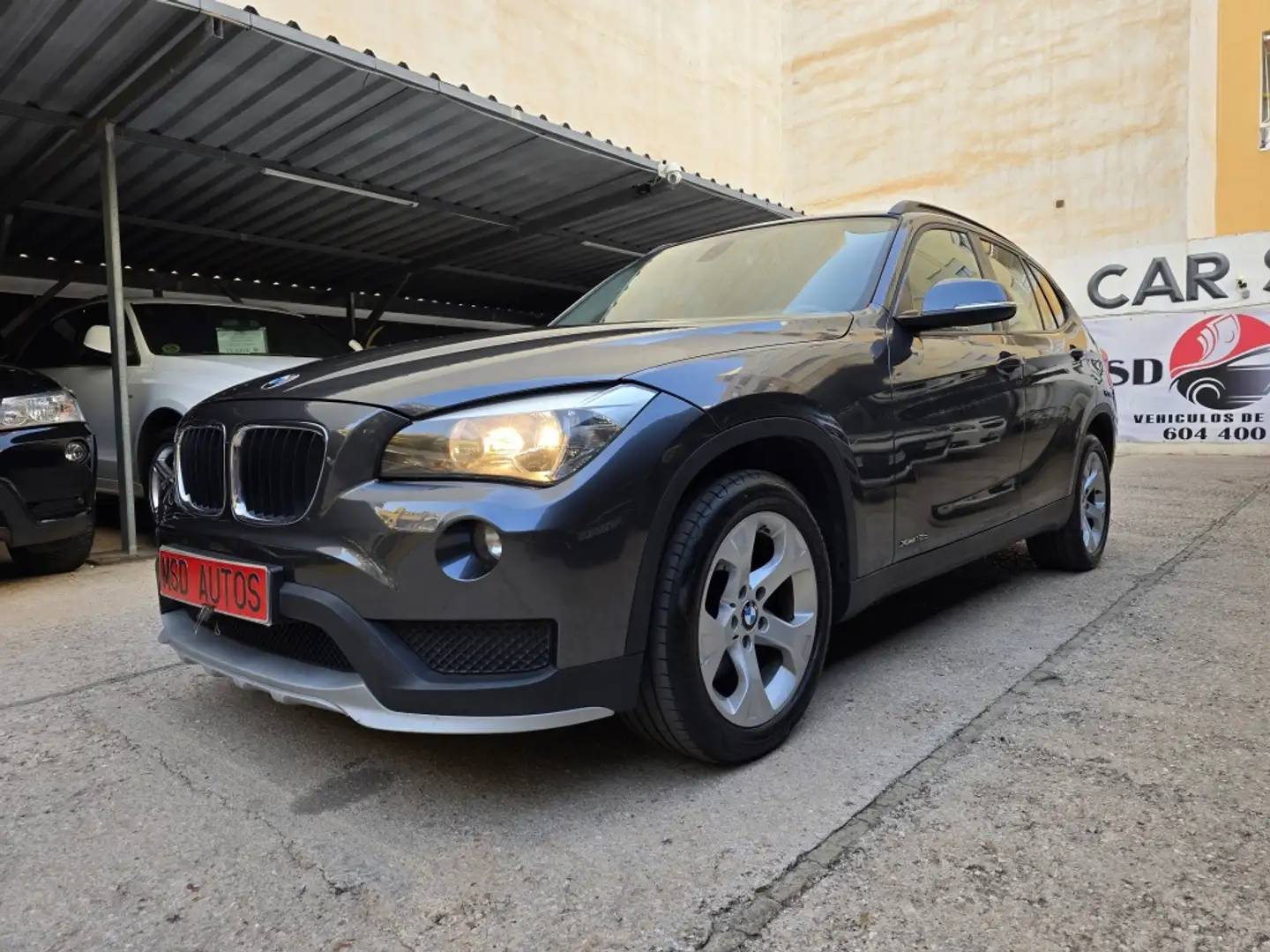 BMW X1 xDrive 18dA Gris - 1