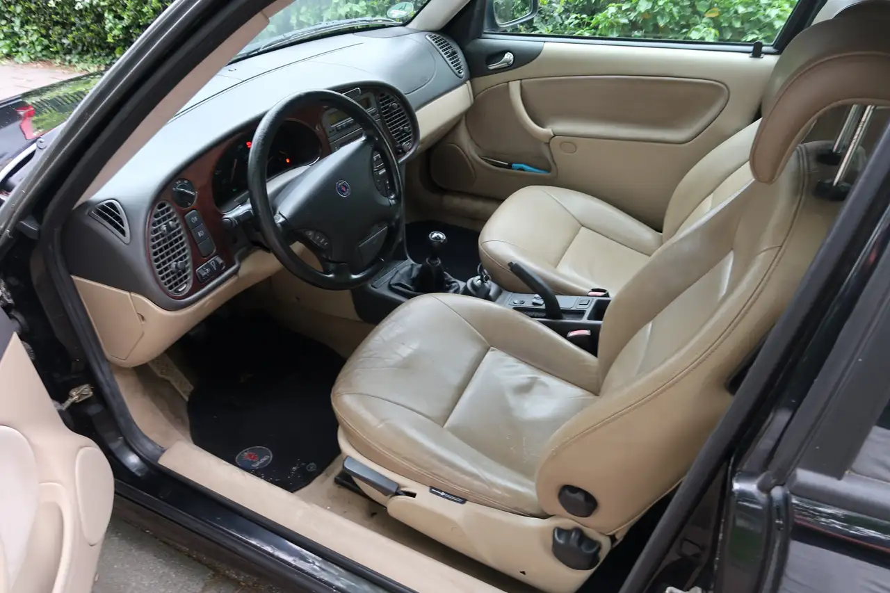 Saab 9-3 2.0t SE, foto 10