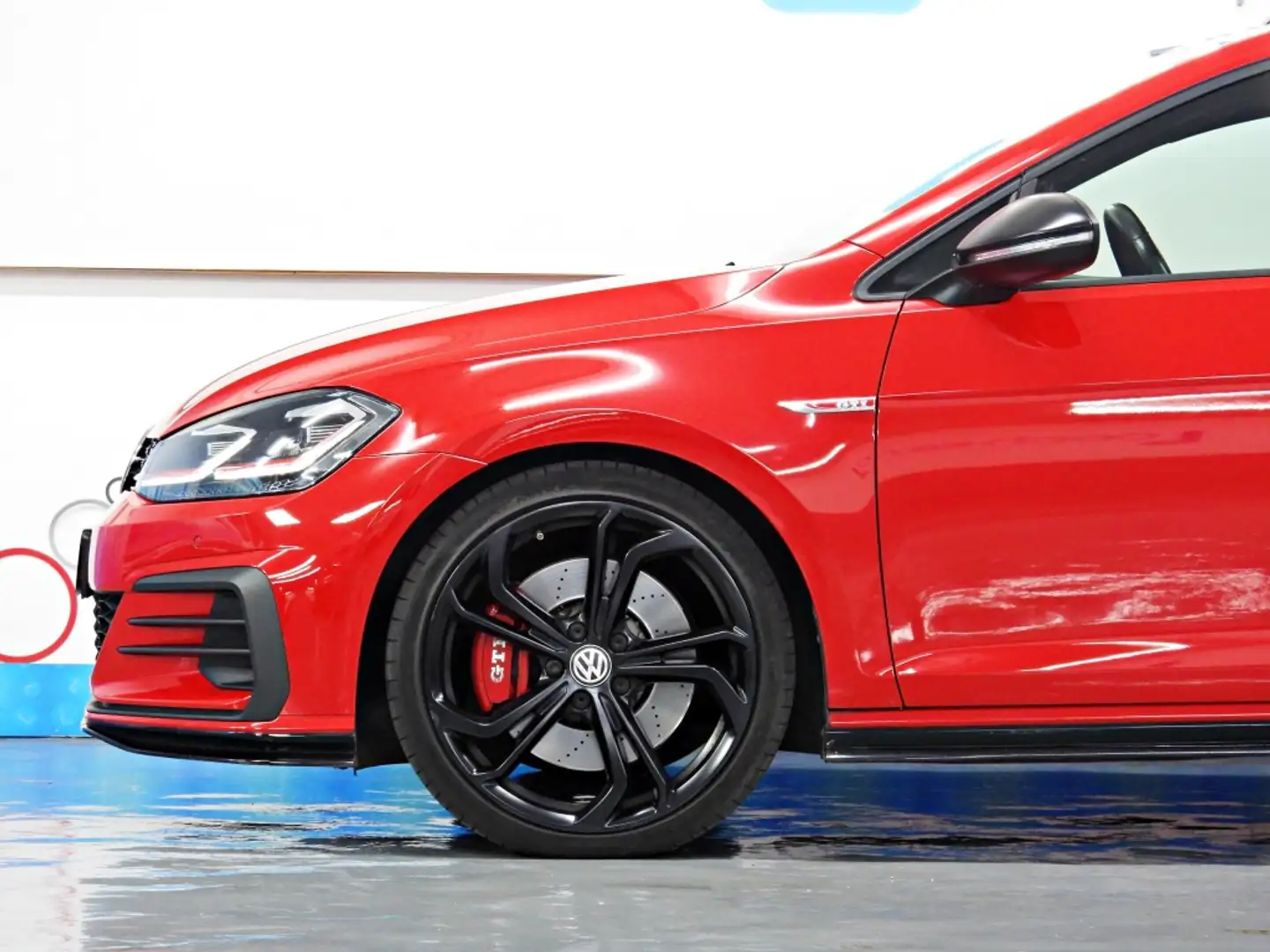 Volkswagen Golf GTI 2.0 TSI TCR DSG7 213kW Rojo - 2
