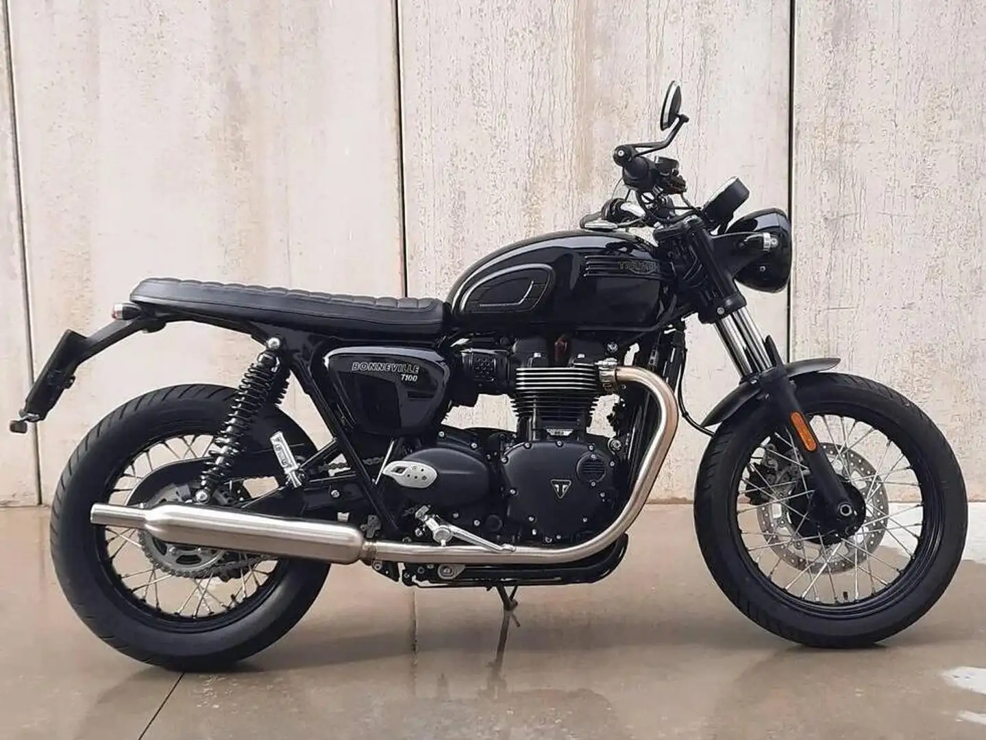 Triumph Bonneville T100 Nero - 1
