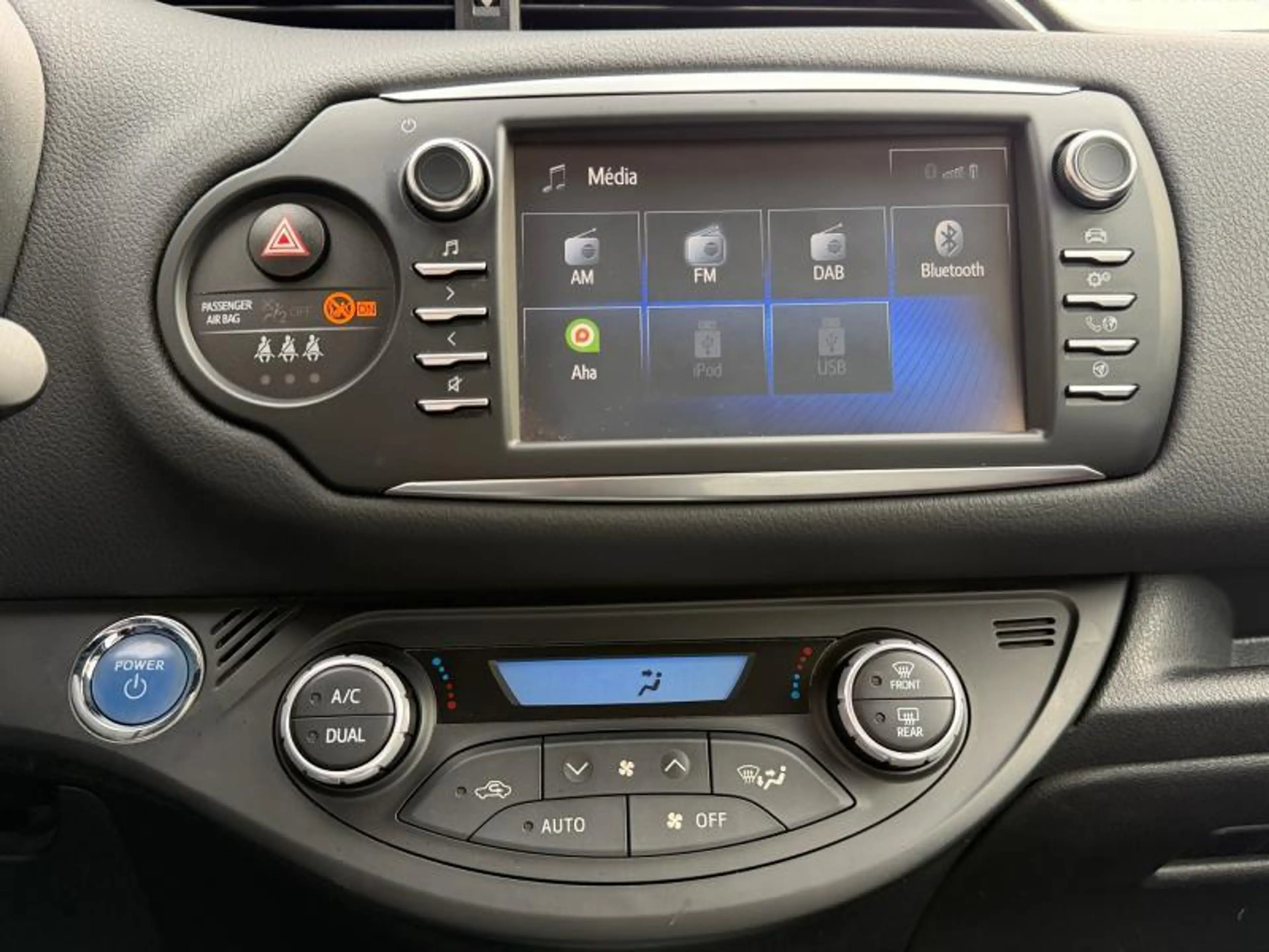 Toyota Yaris Y20 — photo 19